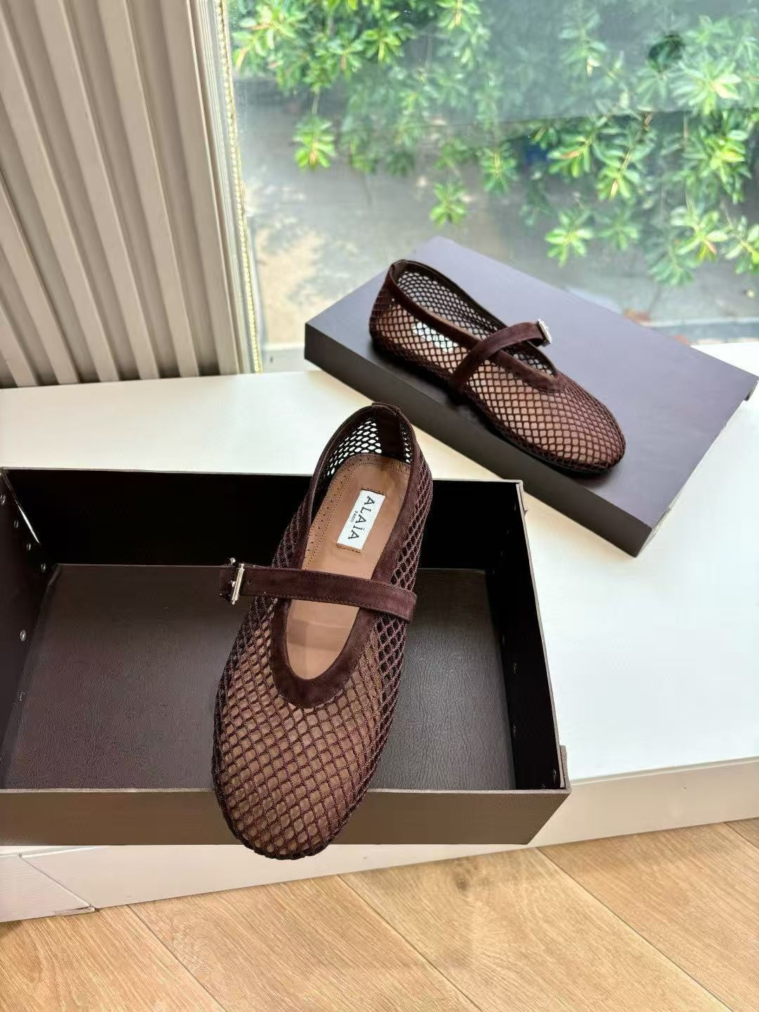 UA A1a1a BALLET FLATS IN FISHNET