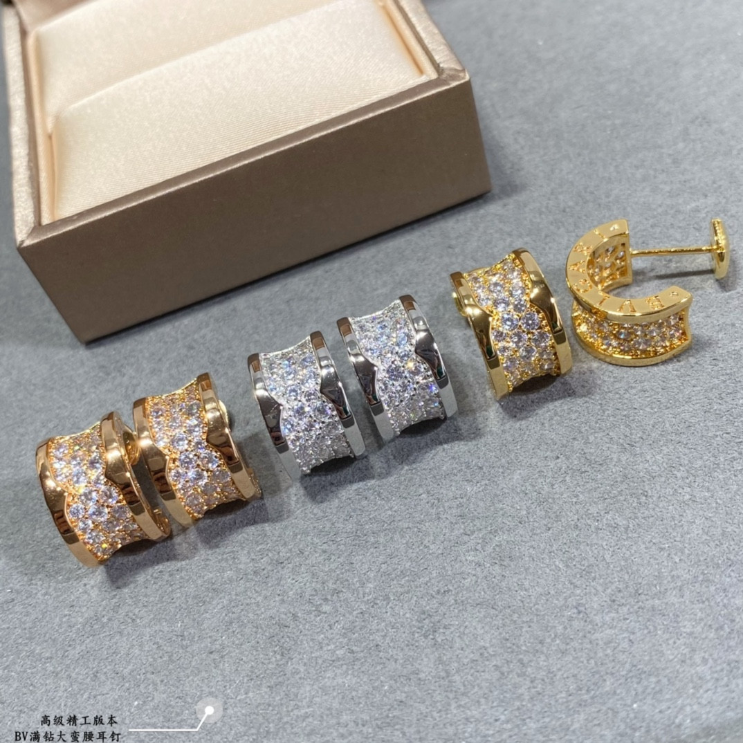 b*l*ai full of Di*m*nd waist earrings