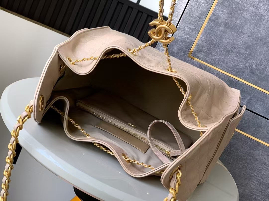 Ch*el 25c bucket bag 40x30x15cm