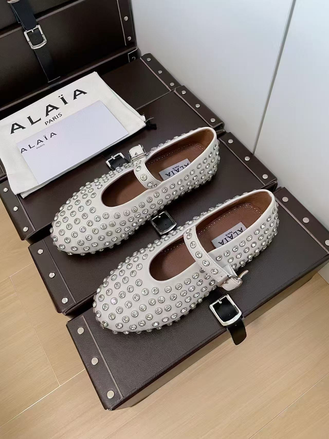 UA A1a1a STRASS BALLET FLATS