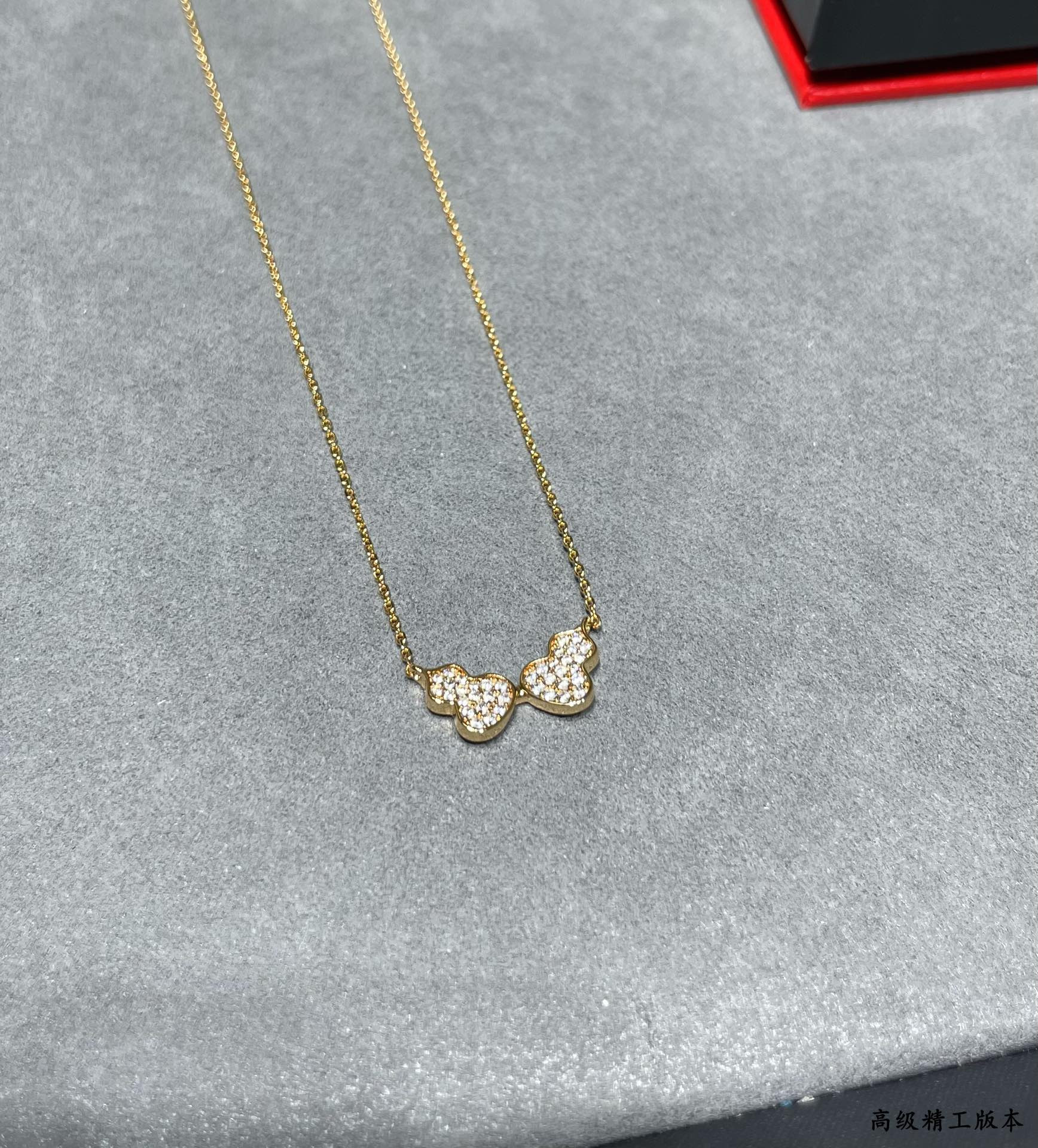 Qeelin Wulu Double Gourd Necklace
