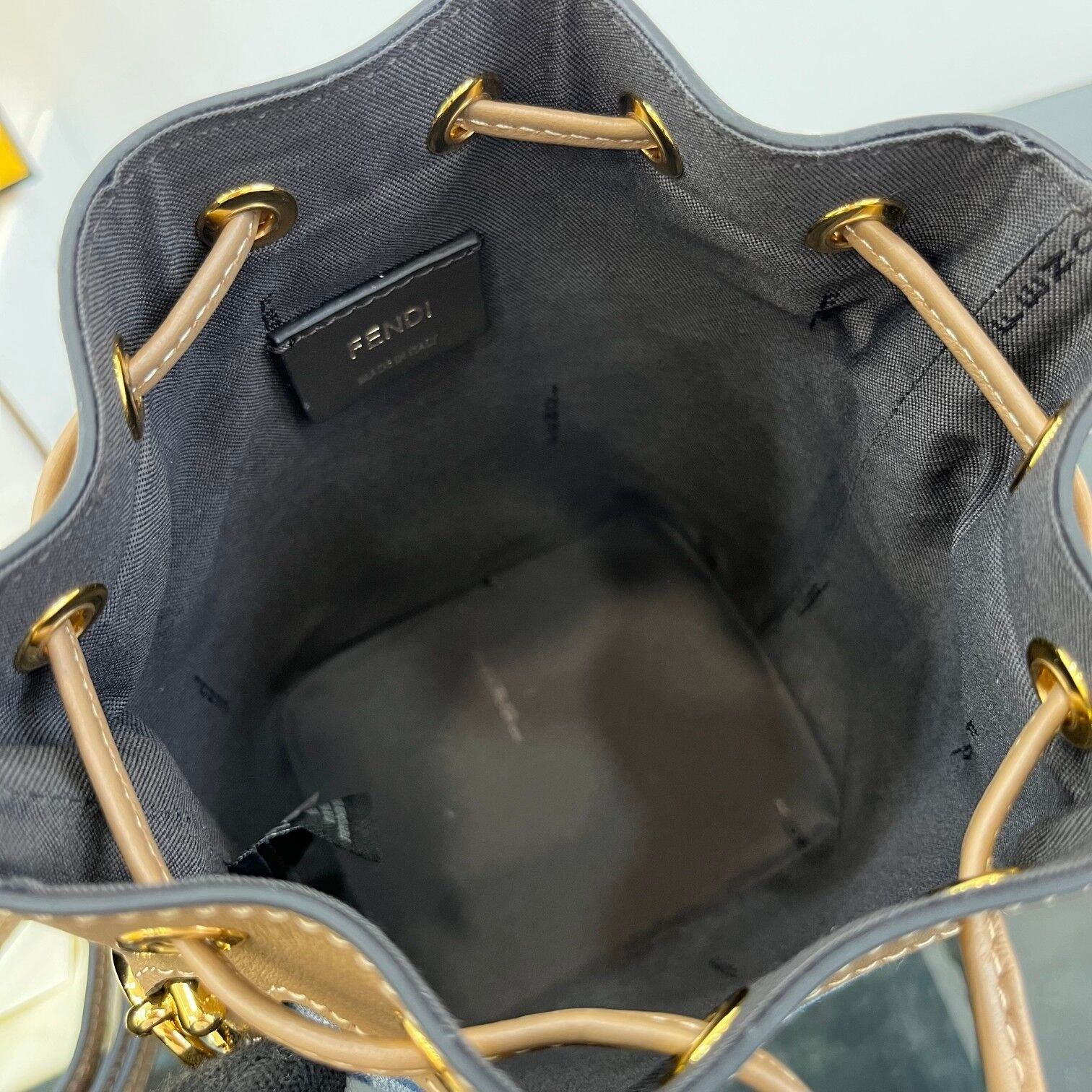 f**di mon tresor mini ff De*1m fabric bucket bag 18x12x10cm