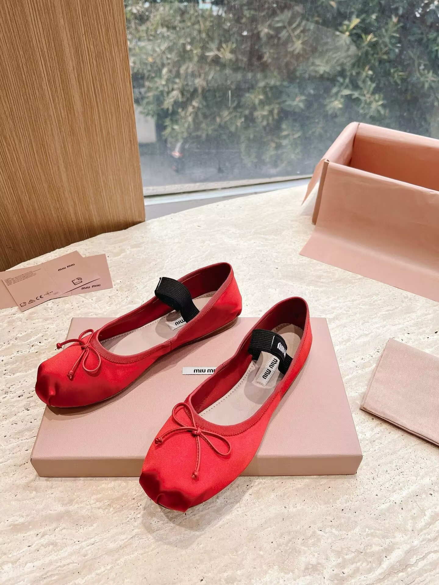 ua M1v M1v satin ballerinas