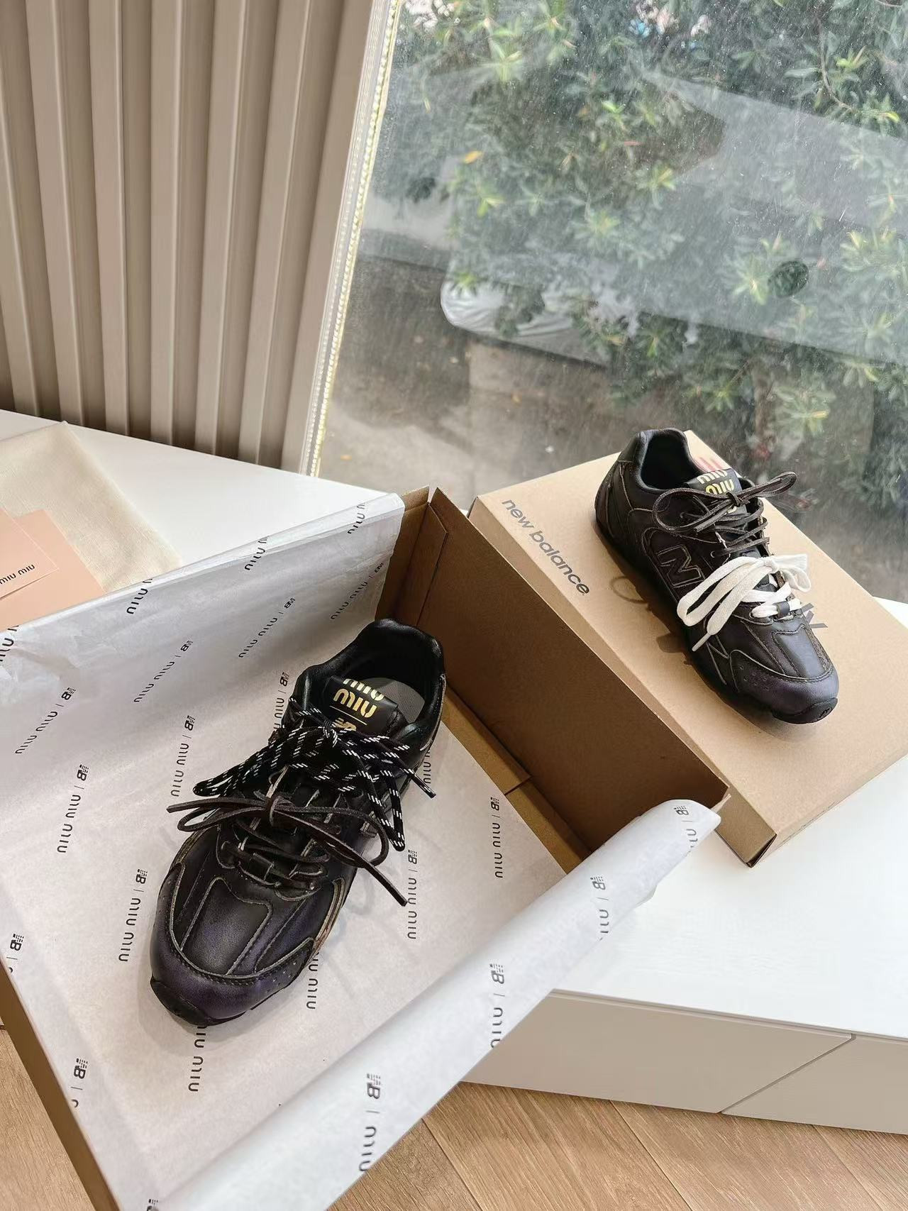 ua m1v m1v x new Ba1an*e 530 sl leather sneakers