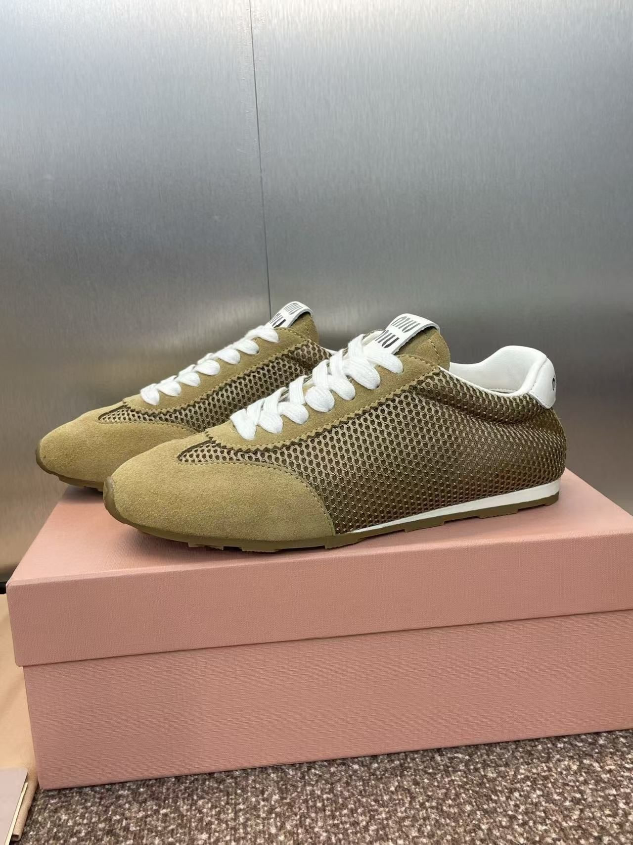 ua M1v M1v plume mesh and suede sneakers