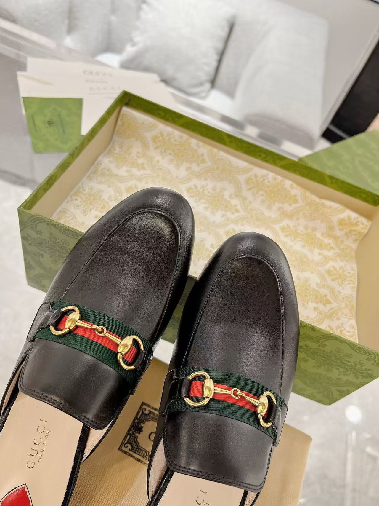 ua G*u*i princetown slipper