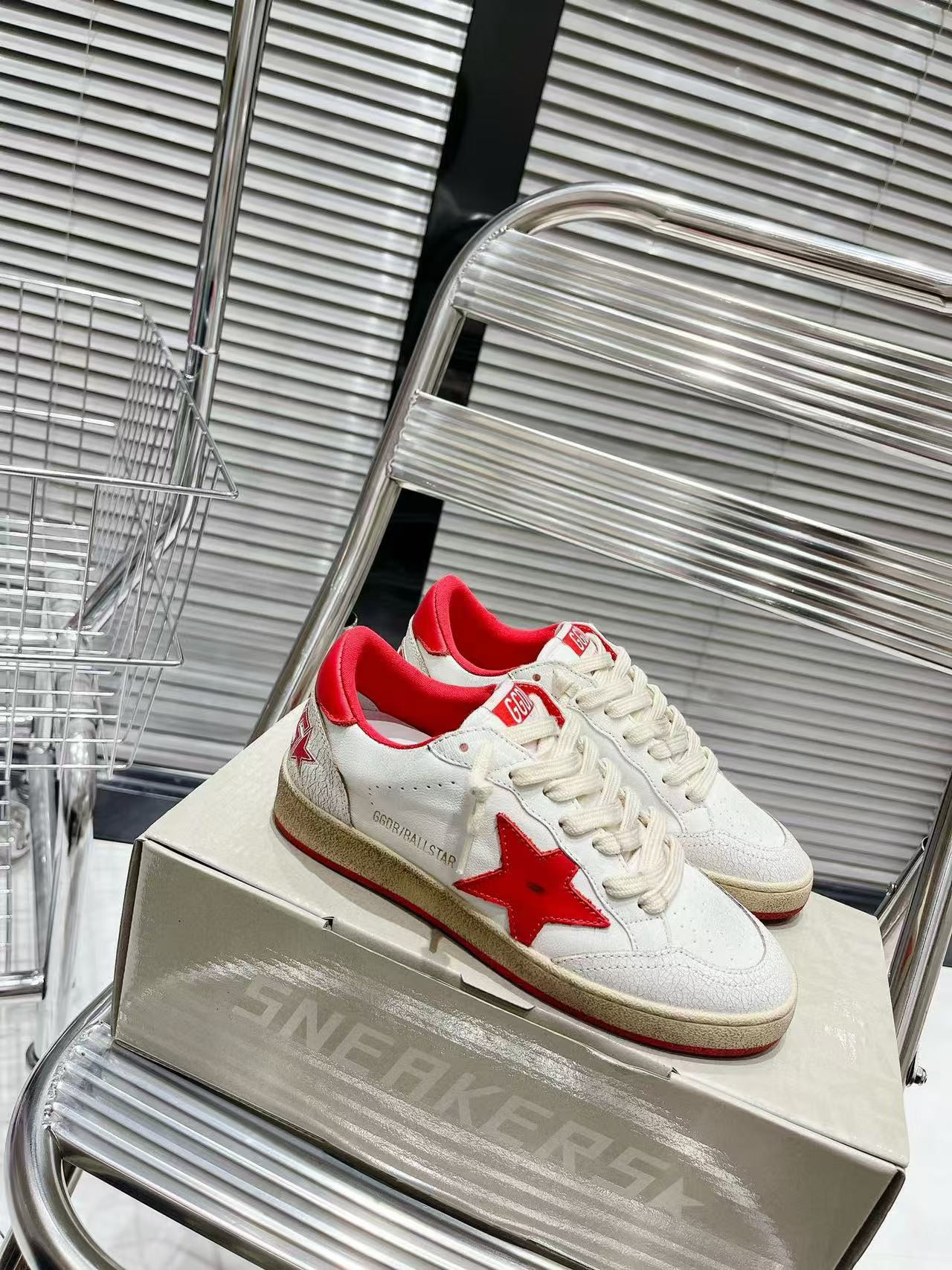 ua g01den G003e s*per-star sneaker