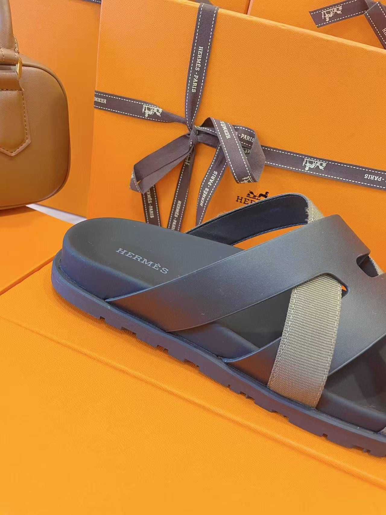 UA Hermès Kazimir Sandal