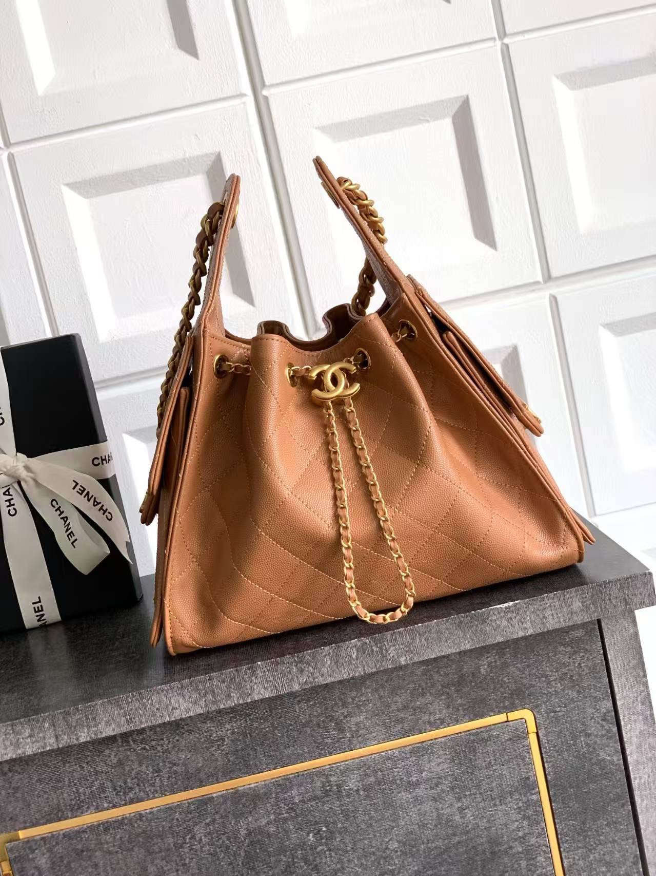 Ch*el 25c bucket bag 26x30x14cm