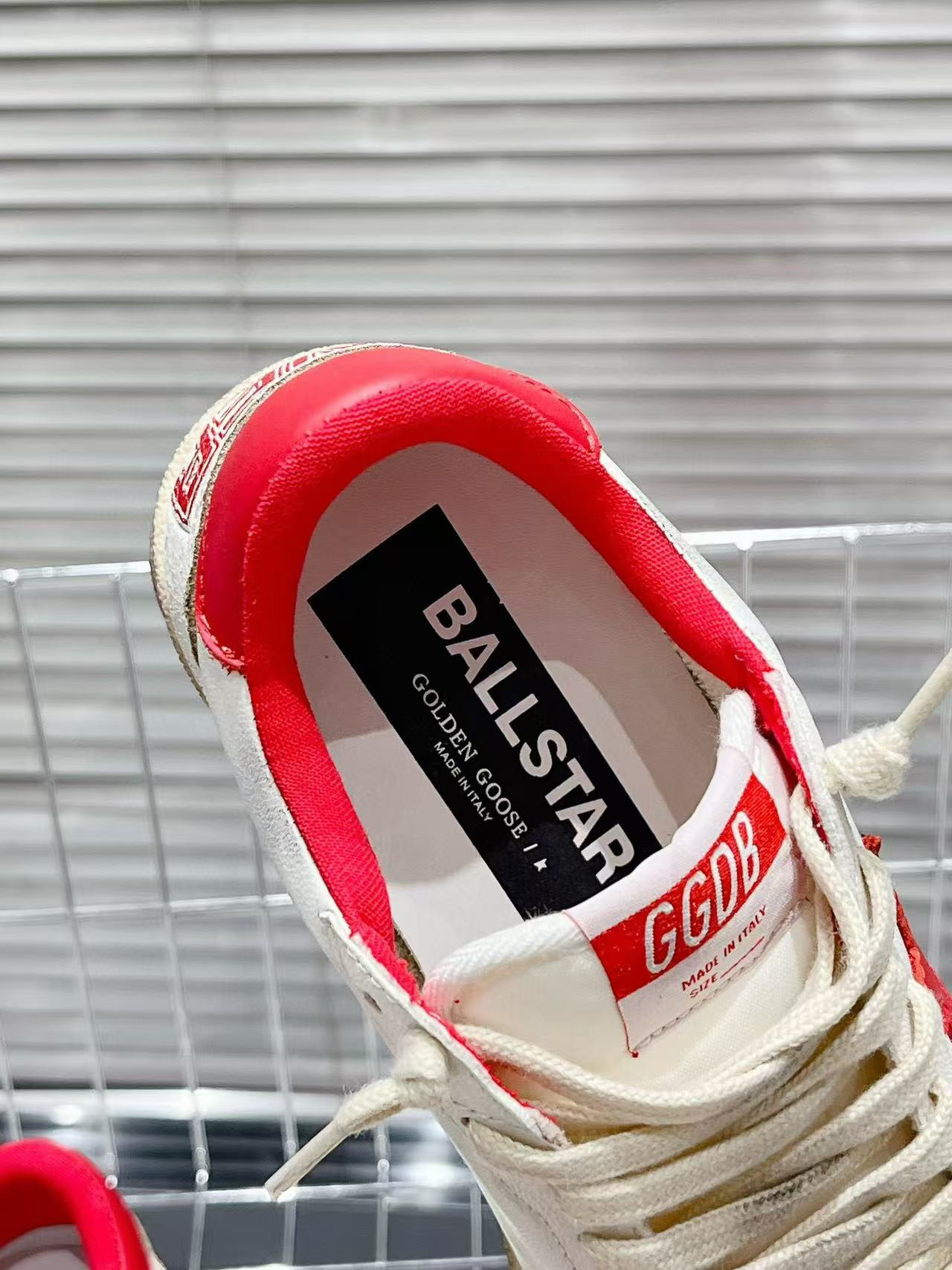 ua g01den G003e s*per-star sneaker