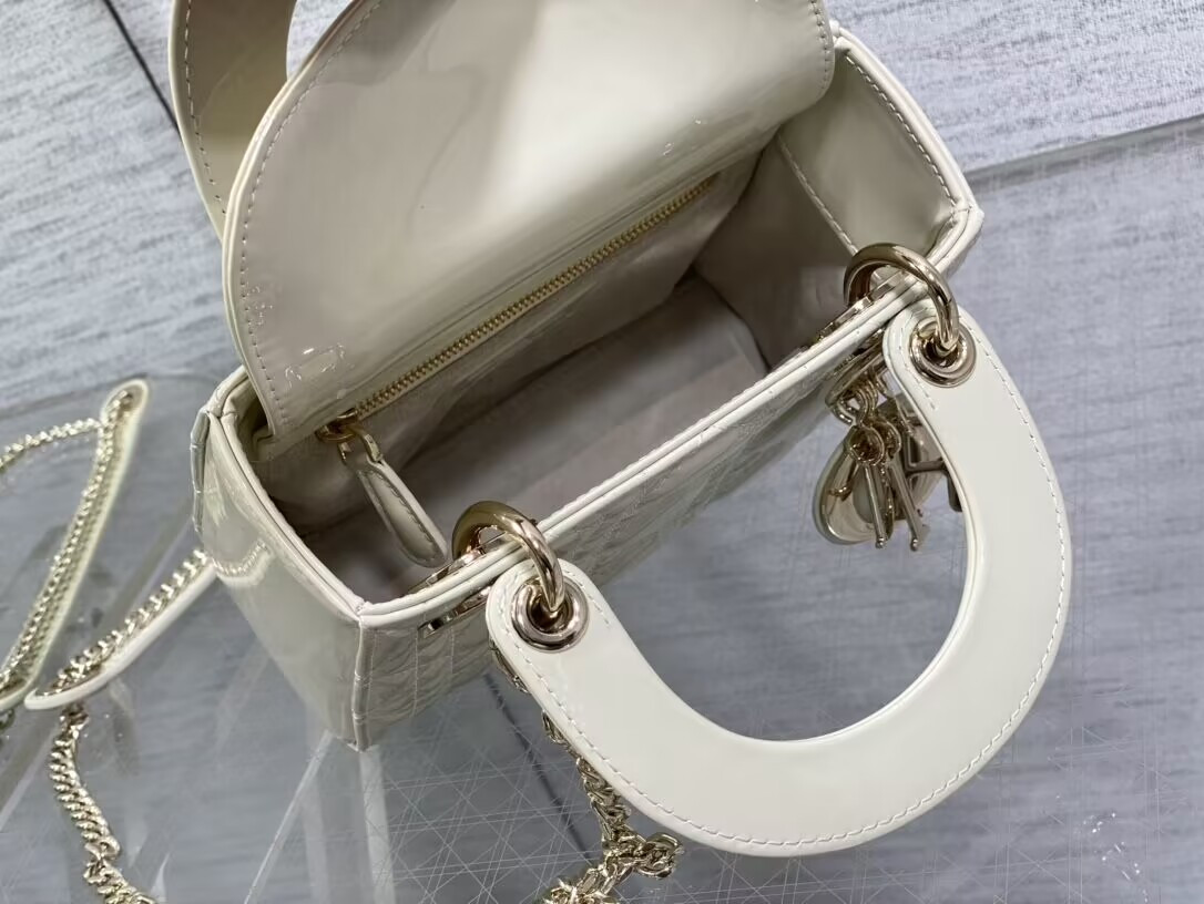 D*or  classic lady 17×7×15cm