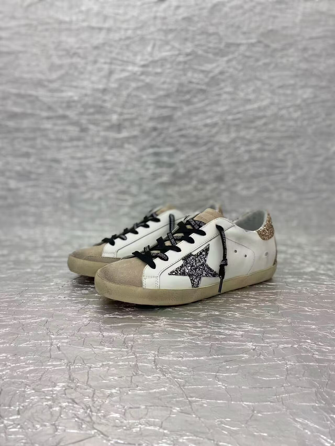 ua g01den G003e s*per-star sneaker