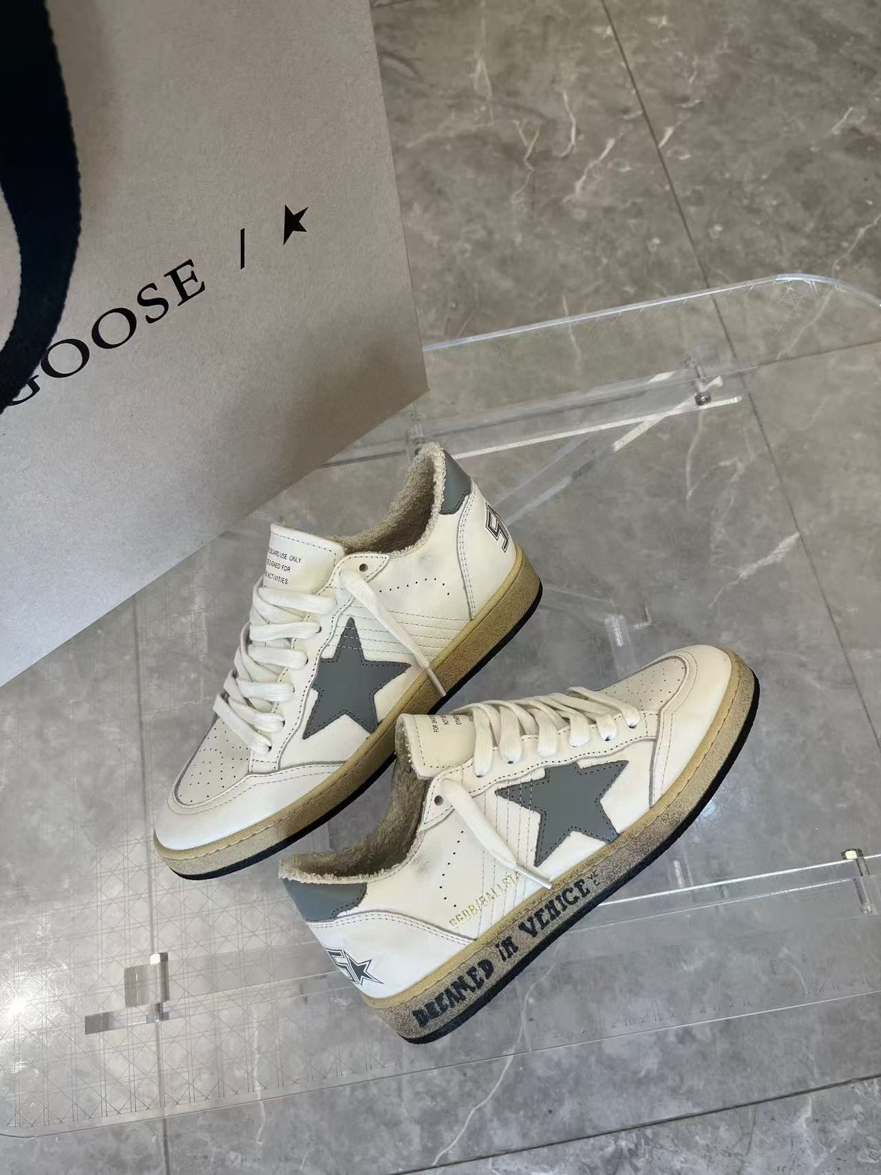 ua g01den G003e s*per-star sneaker