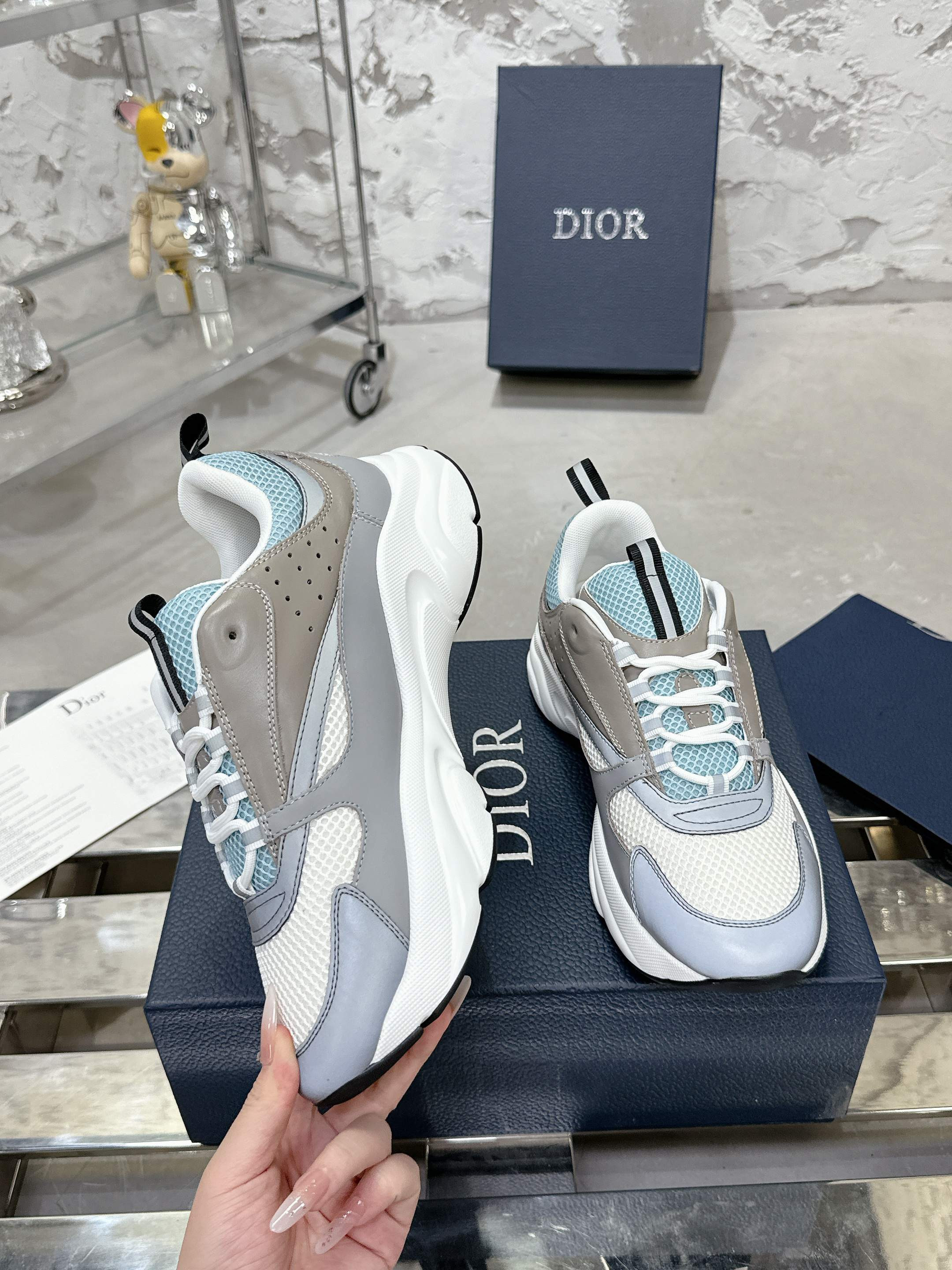 ua D*or b22 sneaker
