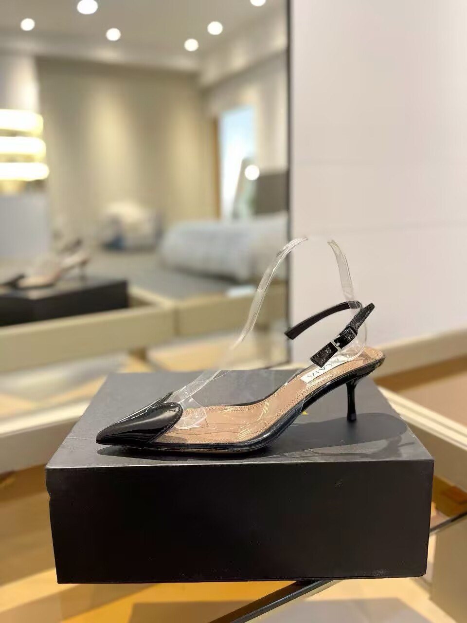 UA A1a1a Le Coeur Plexi Heart-Toe Slingback Pump