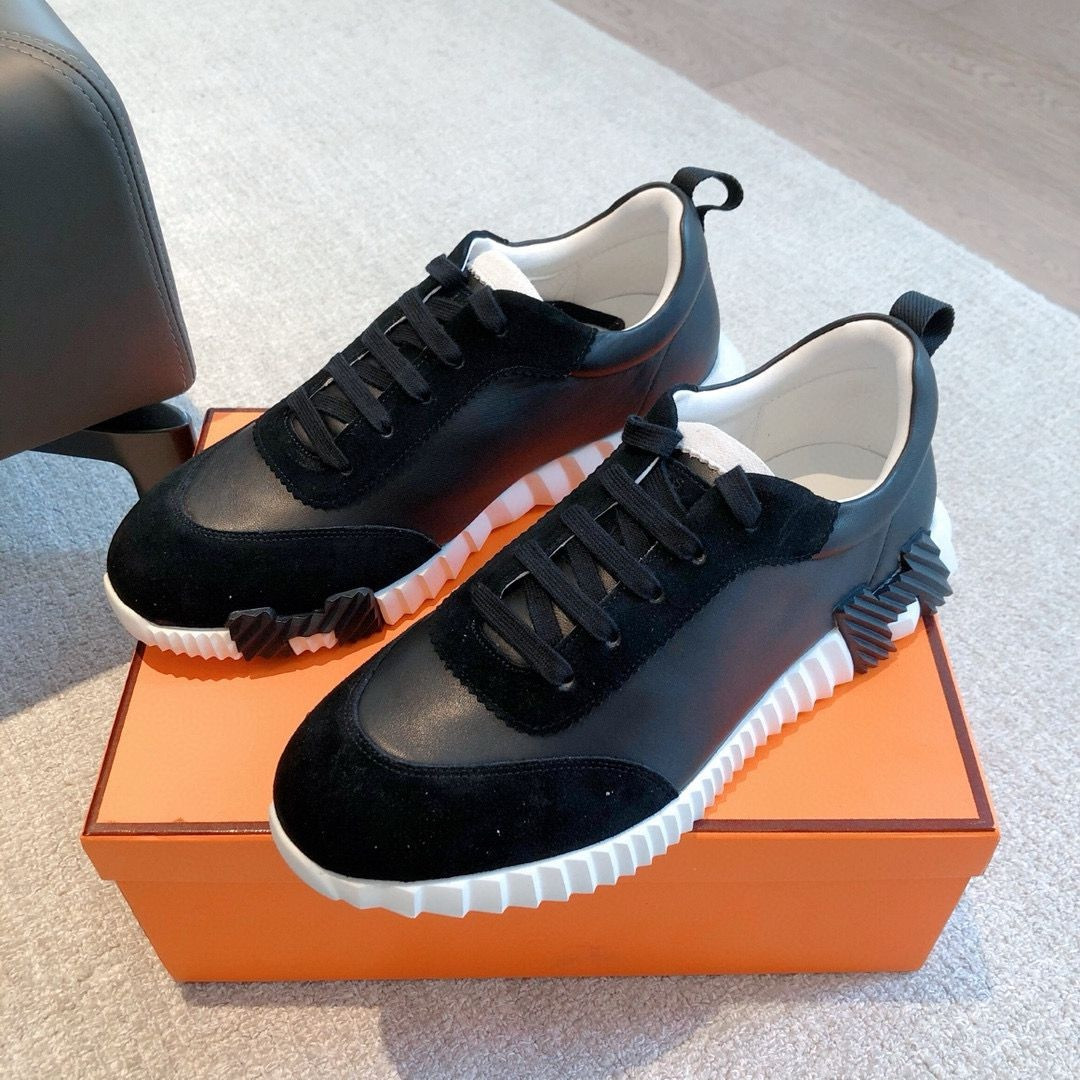 ua H**me5 bouncing sneaker
