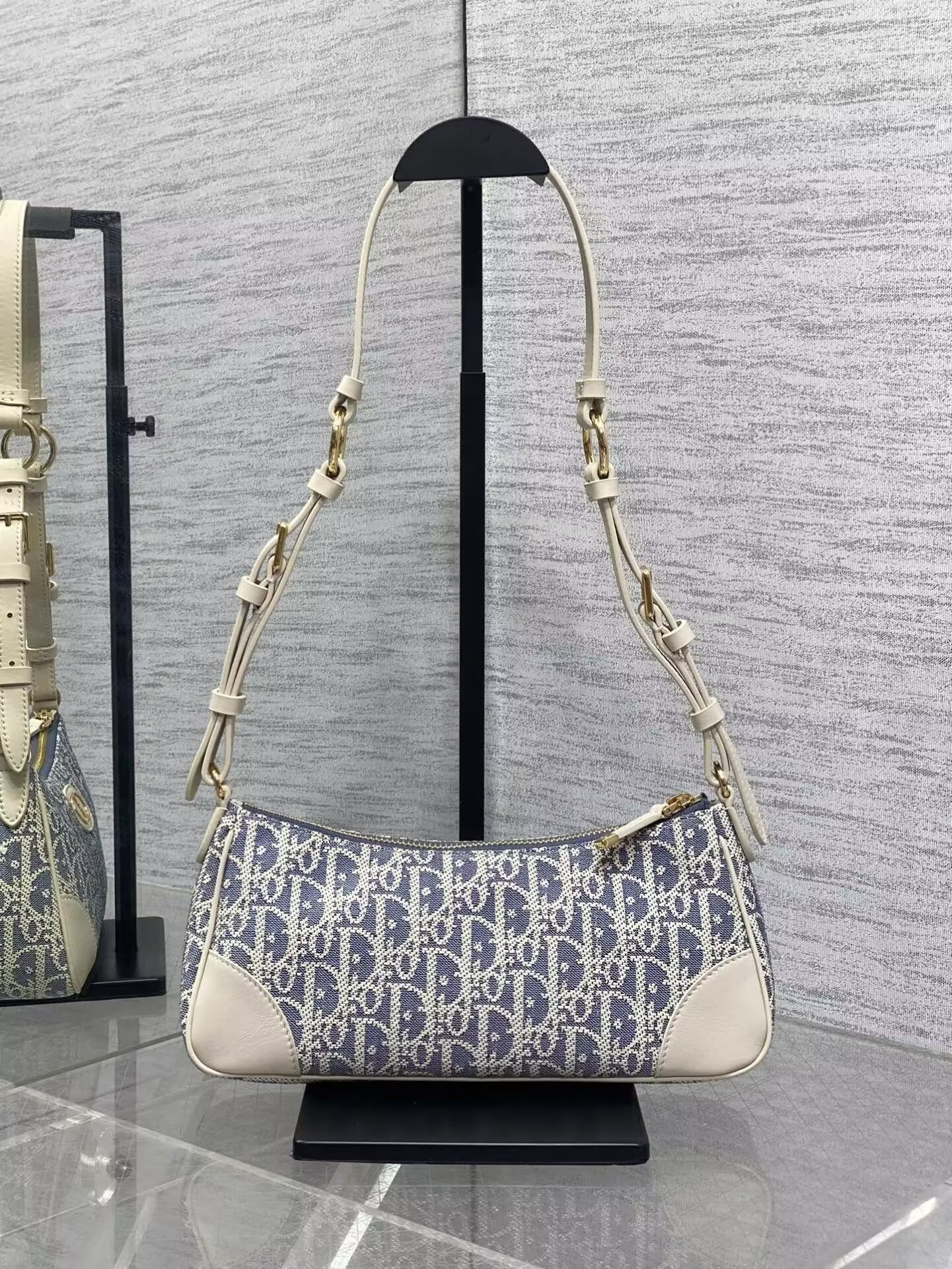 D*or 30 montaigne wanderlust mini bag blue D*or oblique chambray with smooth calfskin 26x12x7cm
