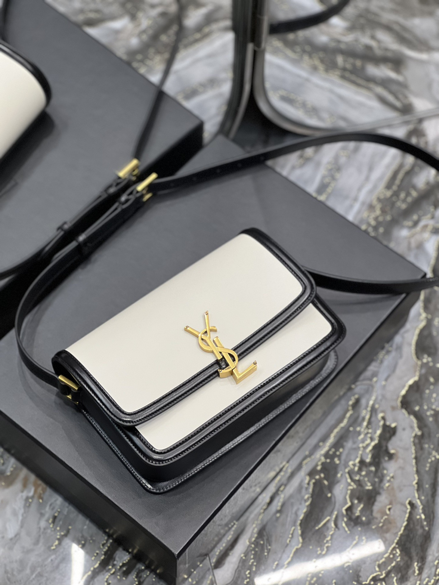 y*l solferino small satchel in box Sa**t Lau*nt 19 x 13 x 5 cm