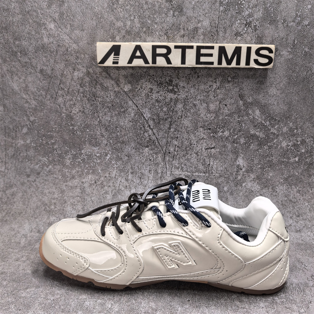 ua m1v m1v x new Ba1an*e 530 sl leather sneakers