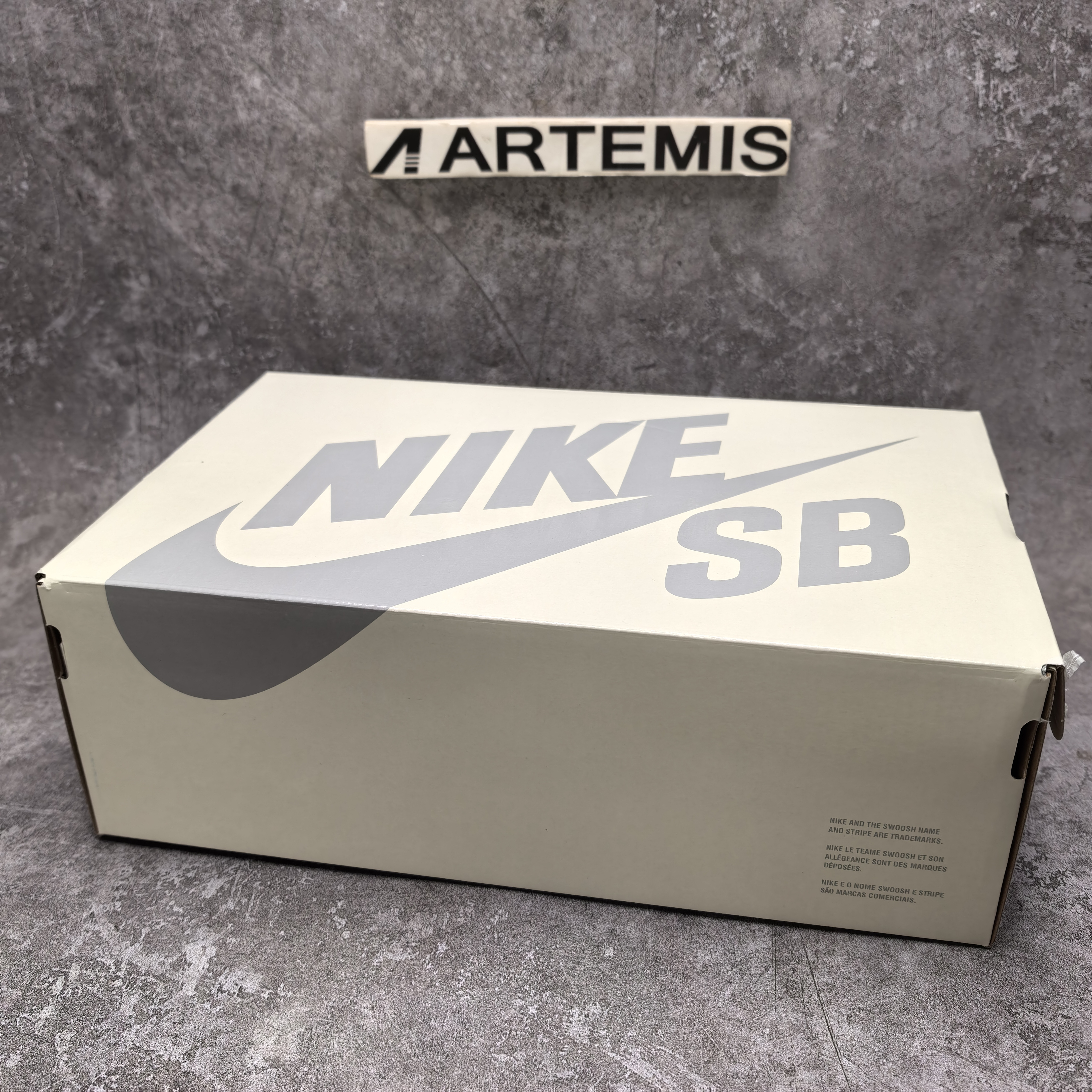 UA Nike SB Dunk Low