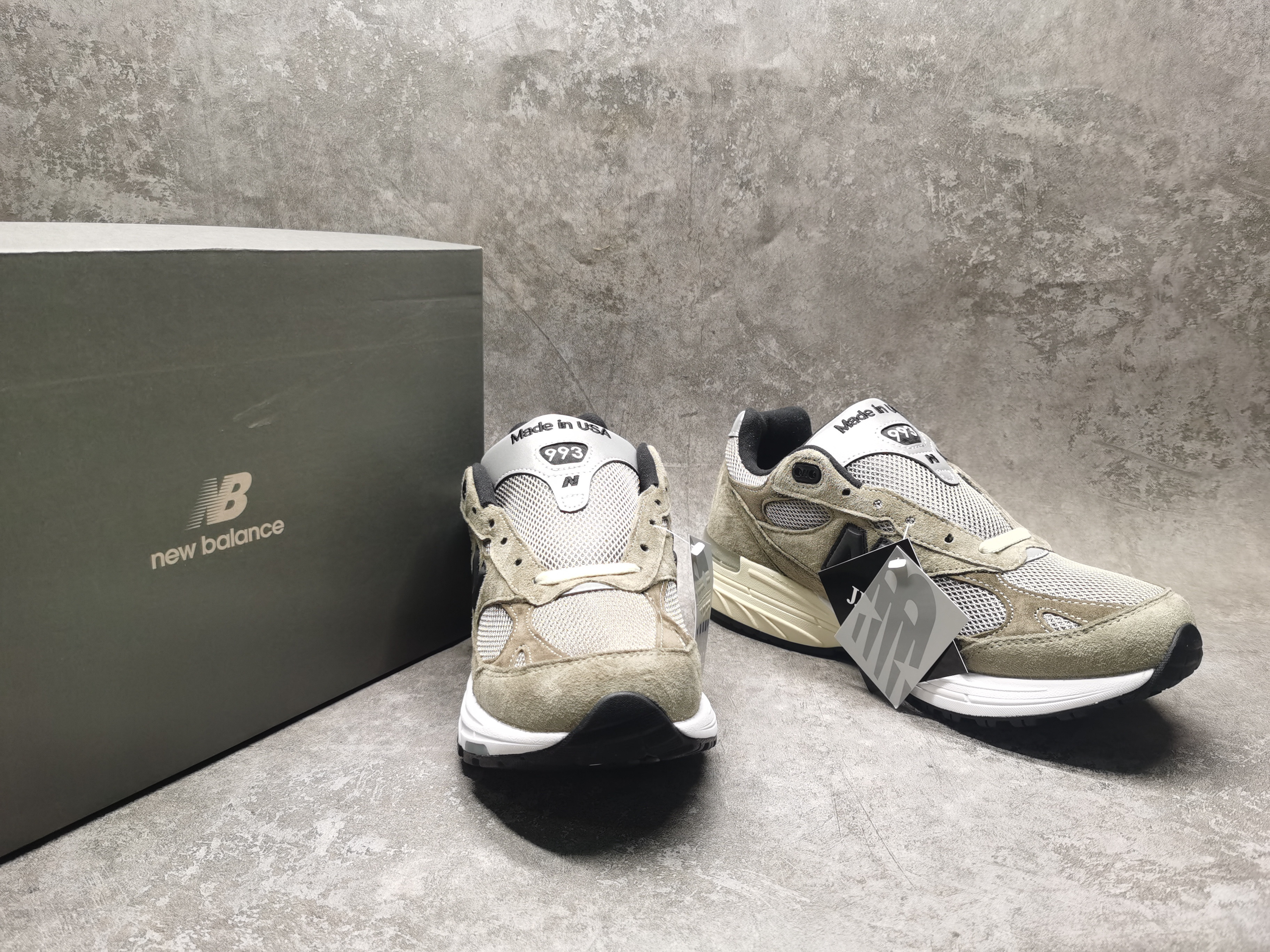 UA New Balance 993