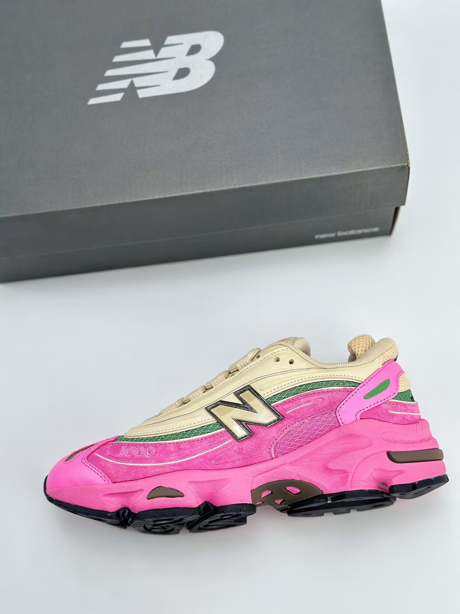 ua new Ba1an*e 1000 tan pink green