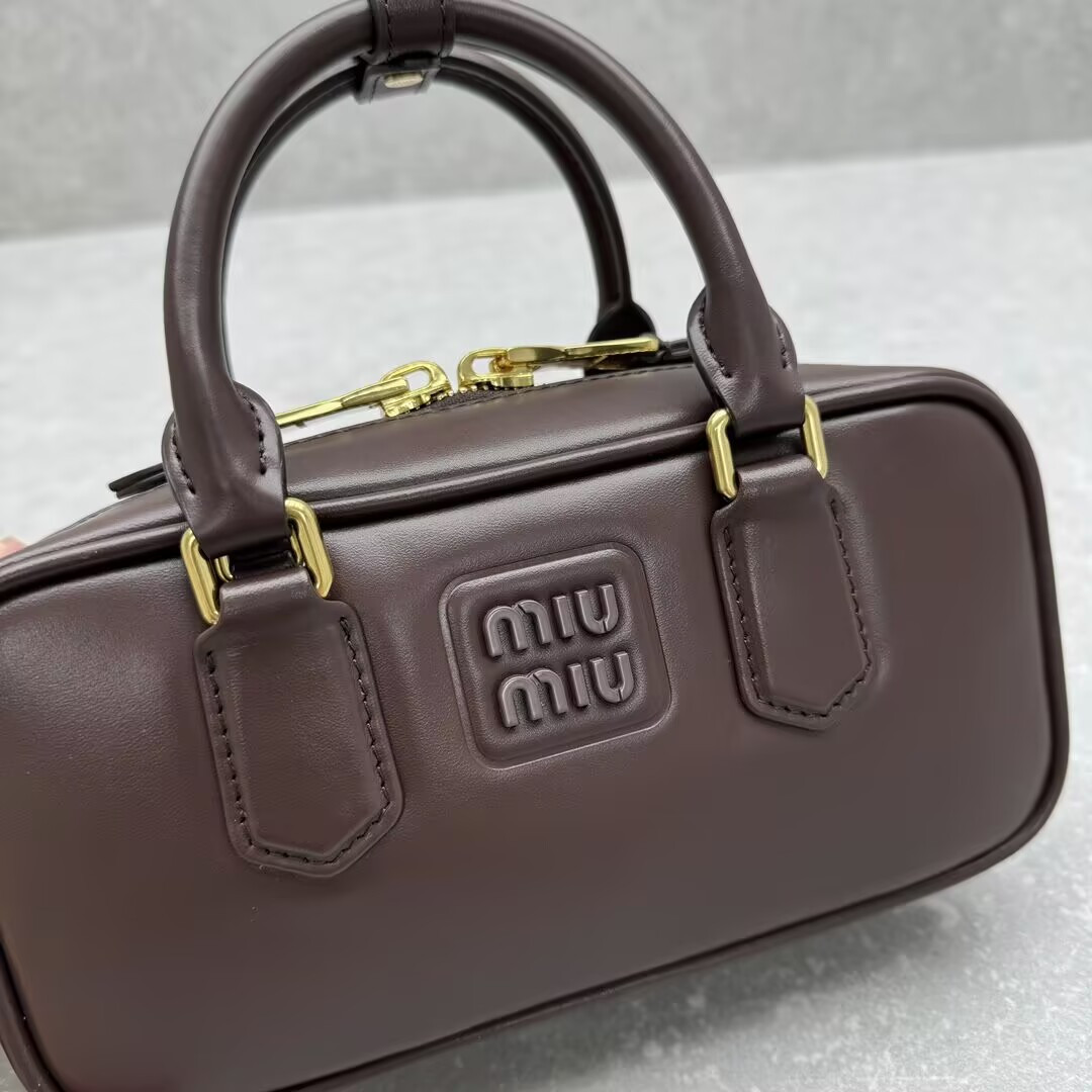 M1v M1v arcadie leather bag 10.5x22x7.5cm