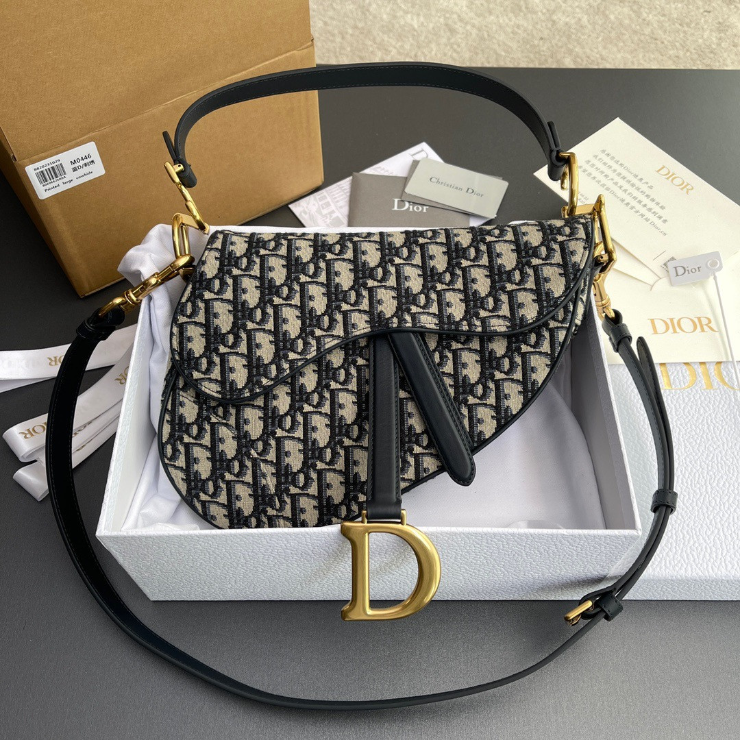 D*or saddle bag 25.5 ×20 x 6.5 cm