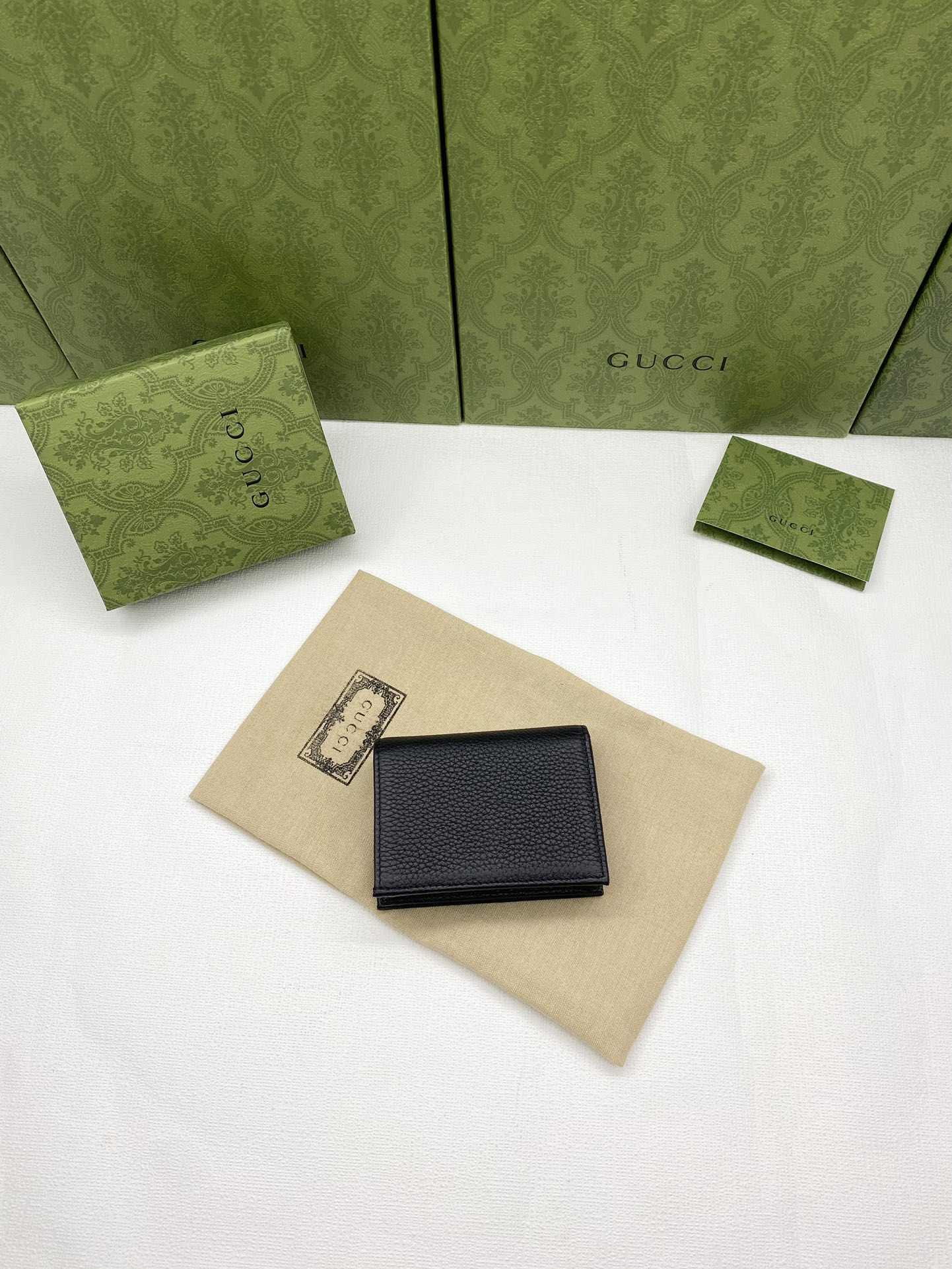 G*u*i huhu card wallet 11x8.5x3cm