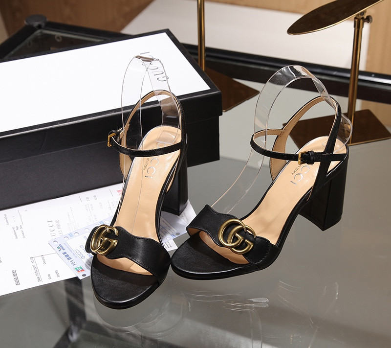 ua G*u*i horsebit mid-heel sandal
