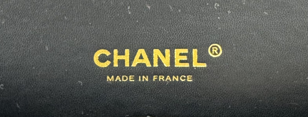Ch*el mini classic 11.12 handbag 25 15.5 × 25.5 × 6.5 cm