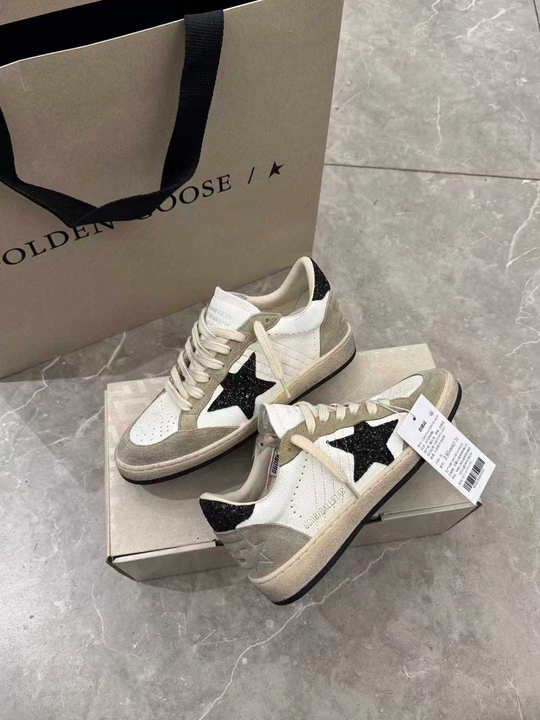 ua g01den G003e s*per-star sneaker