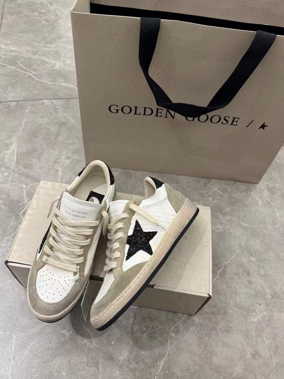 ua g01den G003e s*per-star sneaker