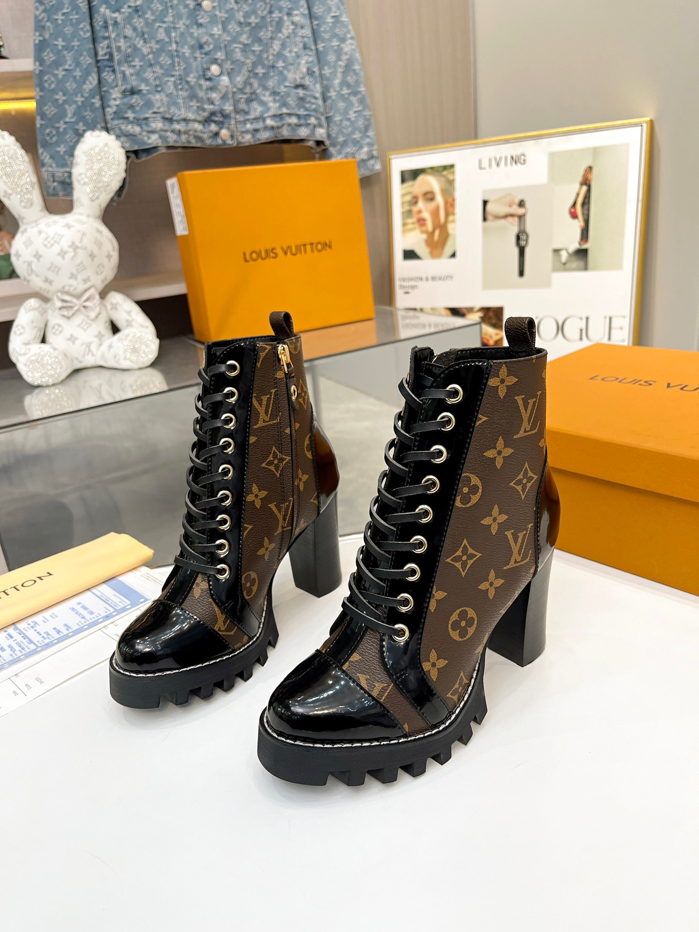 UA LV 21SS Boots
