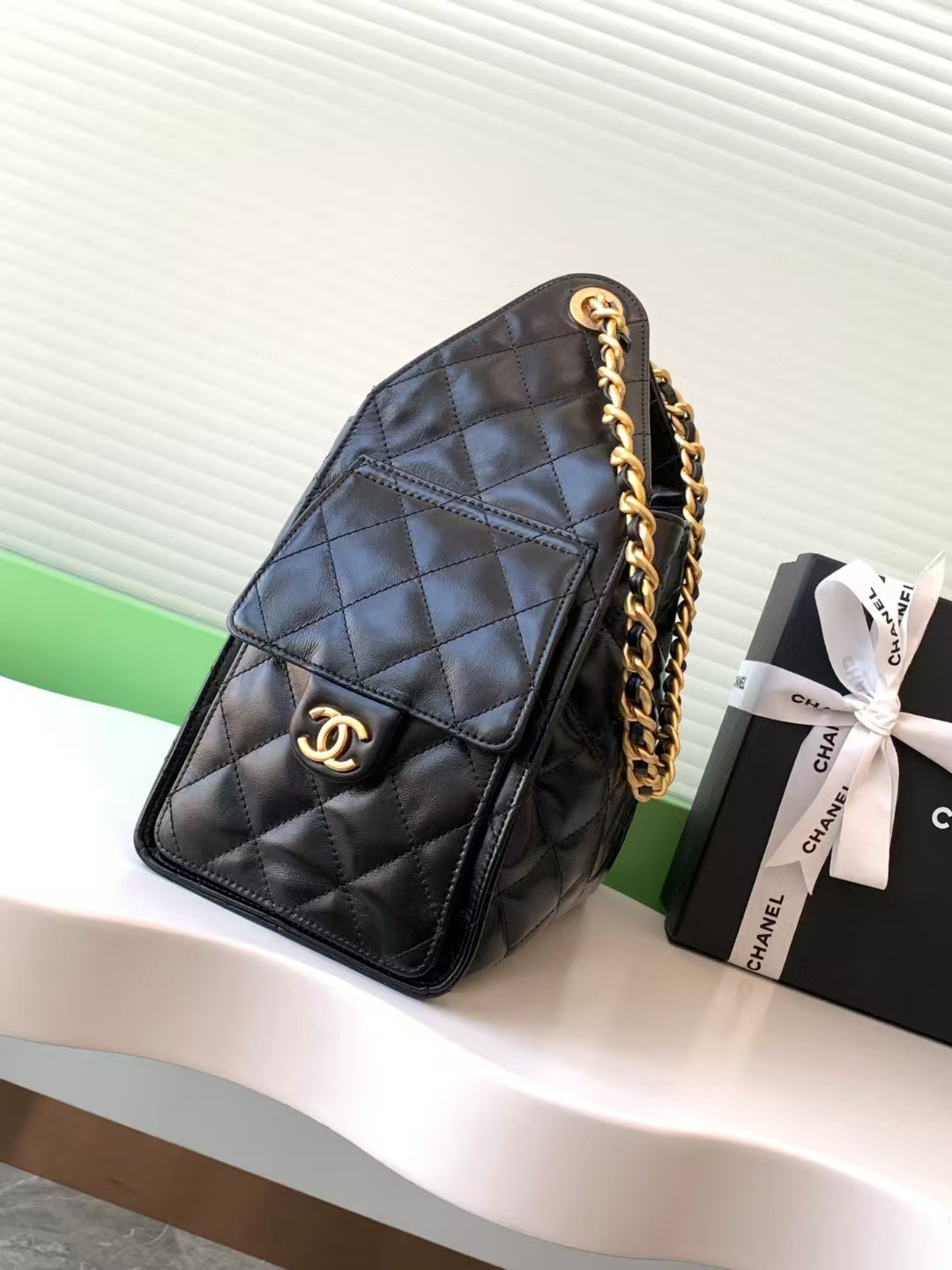 Ch*el 25c bucket bag 30x26x14cm