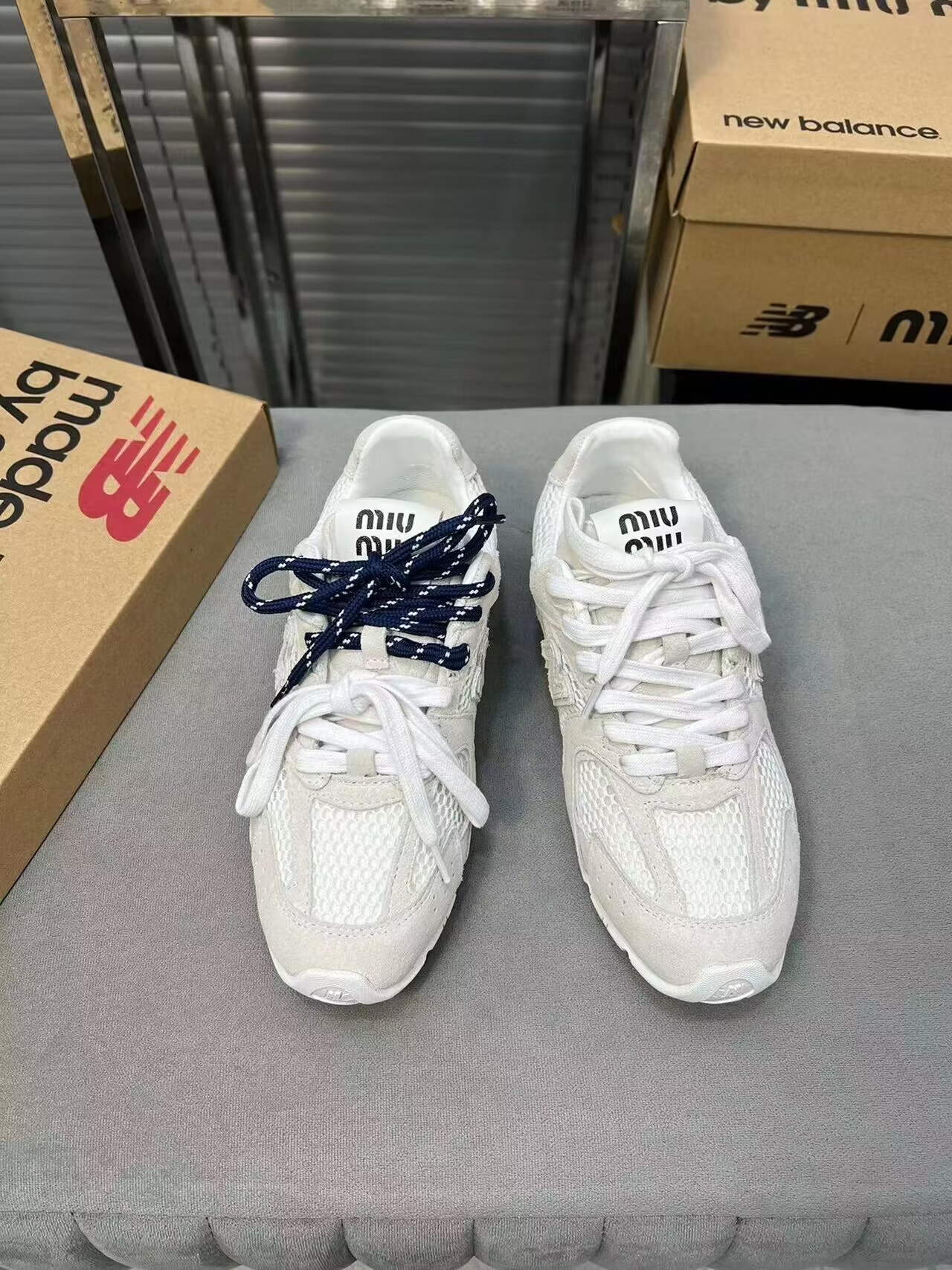 ua m1v m1v x new Ba1an*e 530 sl suede and mesh sneakers