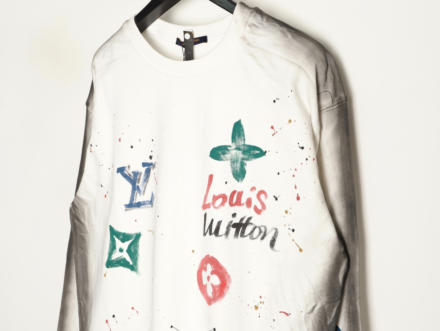 l0*is V*t0n hoodies