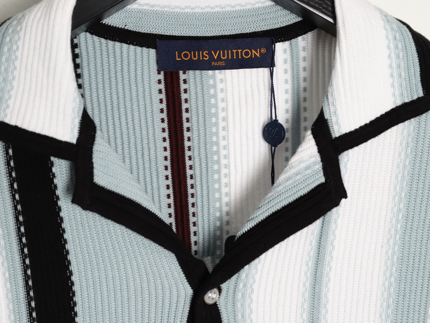 l0*is V*t0n lv short-sleeved shirts