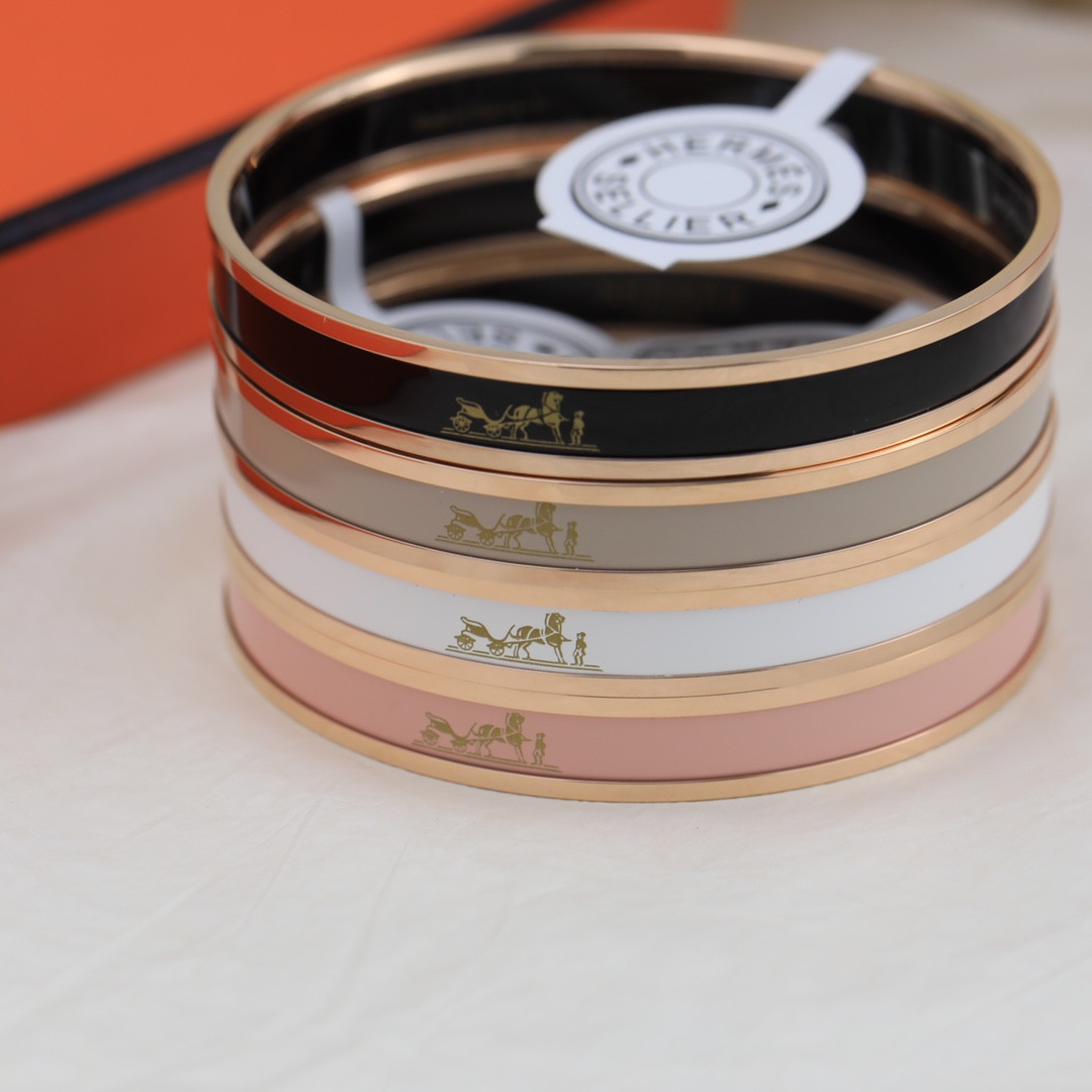 h**mes enamel bracelet(cusT0mized products cannot be returned or exchanged)