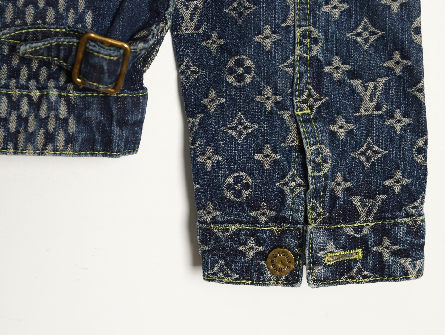 l0*is v*t0n De*1m jacket