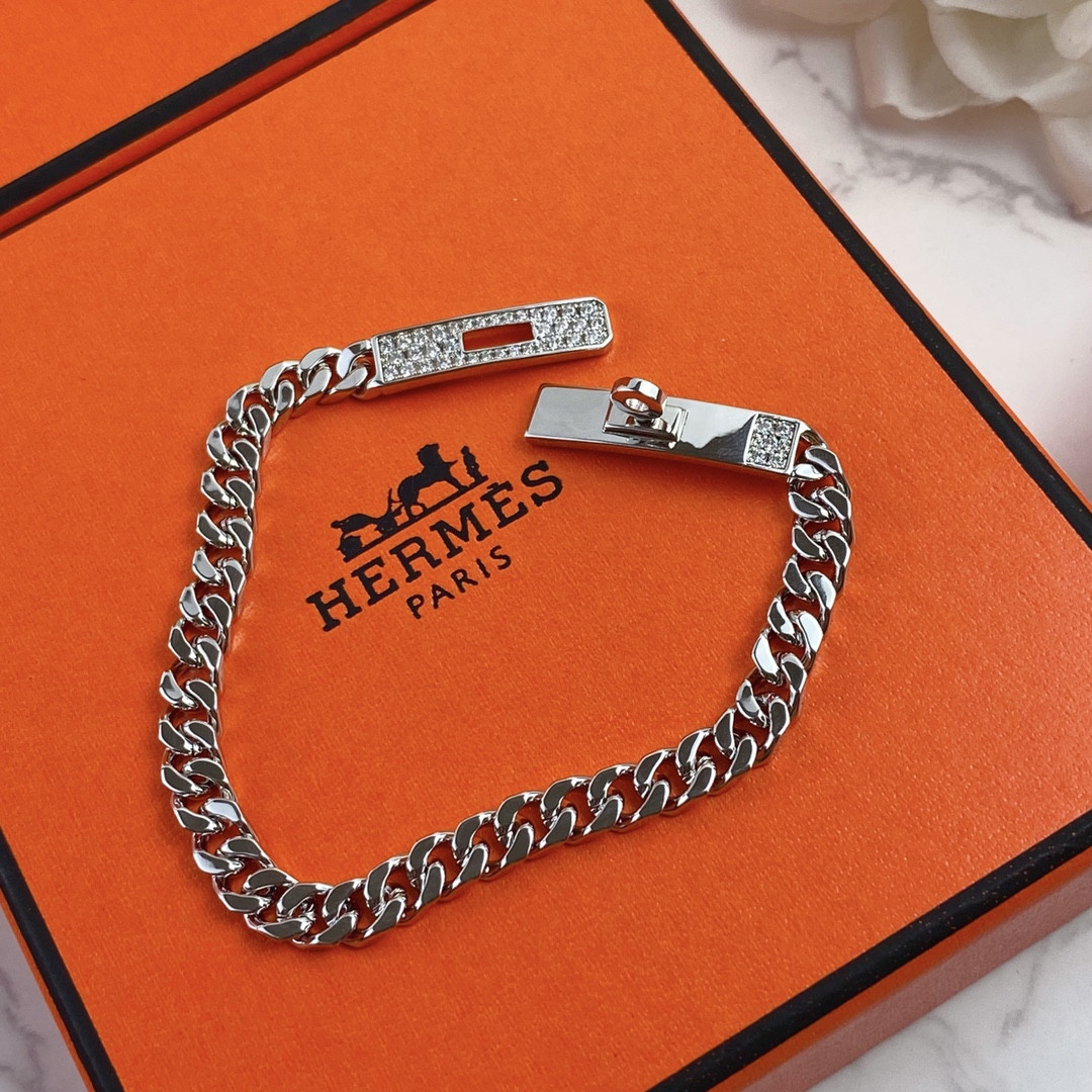 H**mes button bracelet
