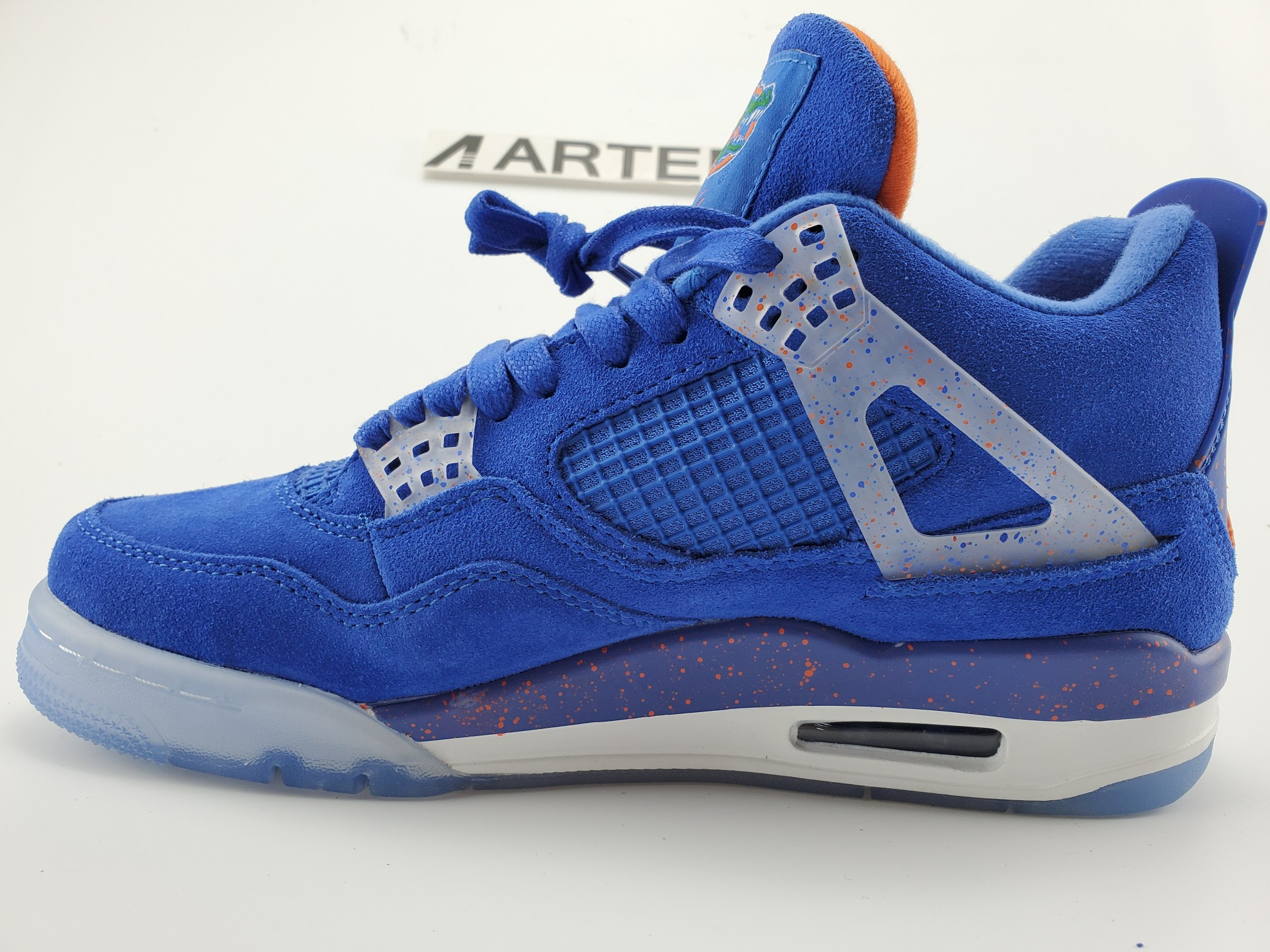 Air Jordan 4