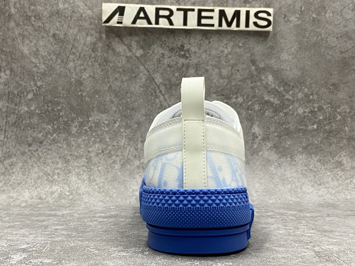 D*or b23 low top gradient blue