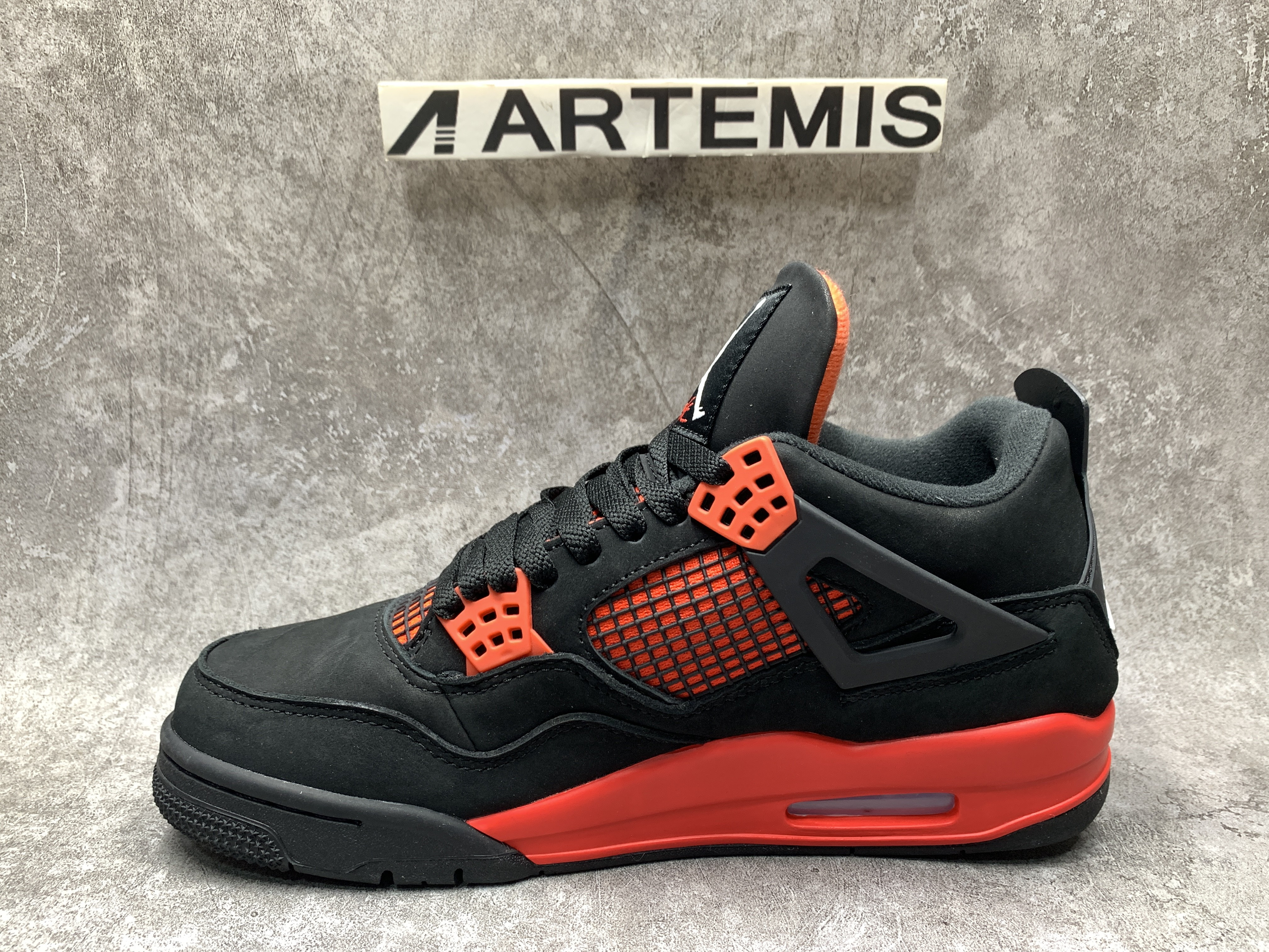 Air Jordan 4 Retro