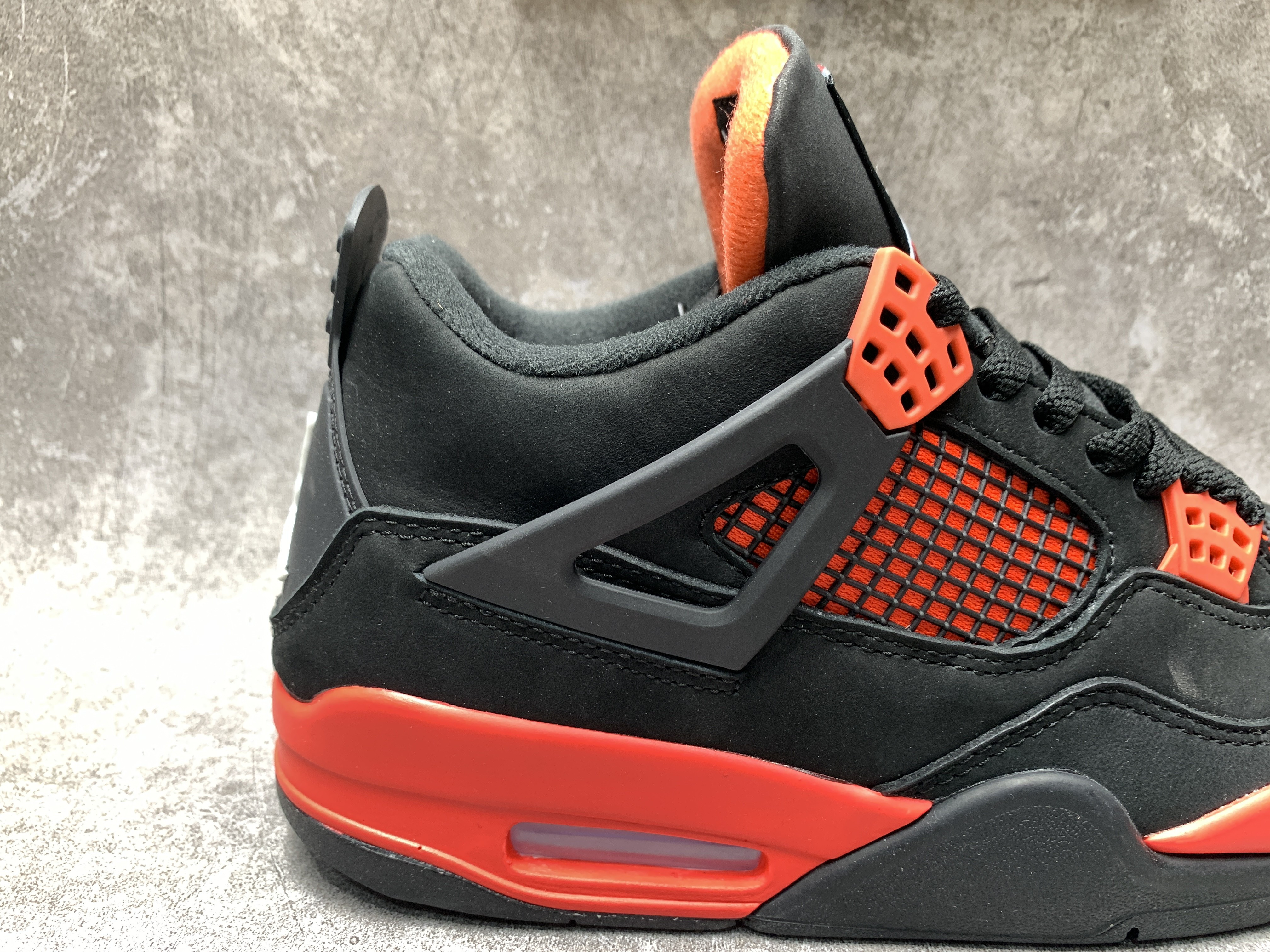 Air Jordan 4 Retro