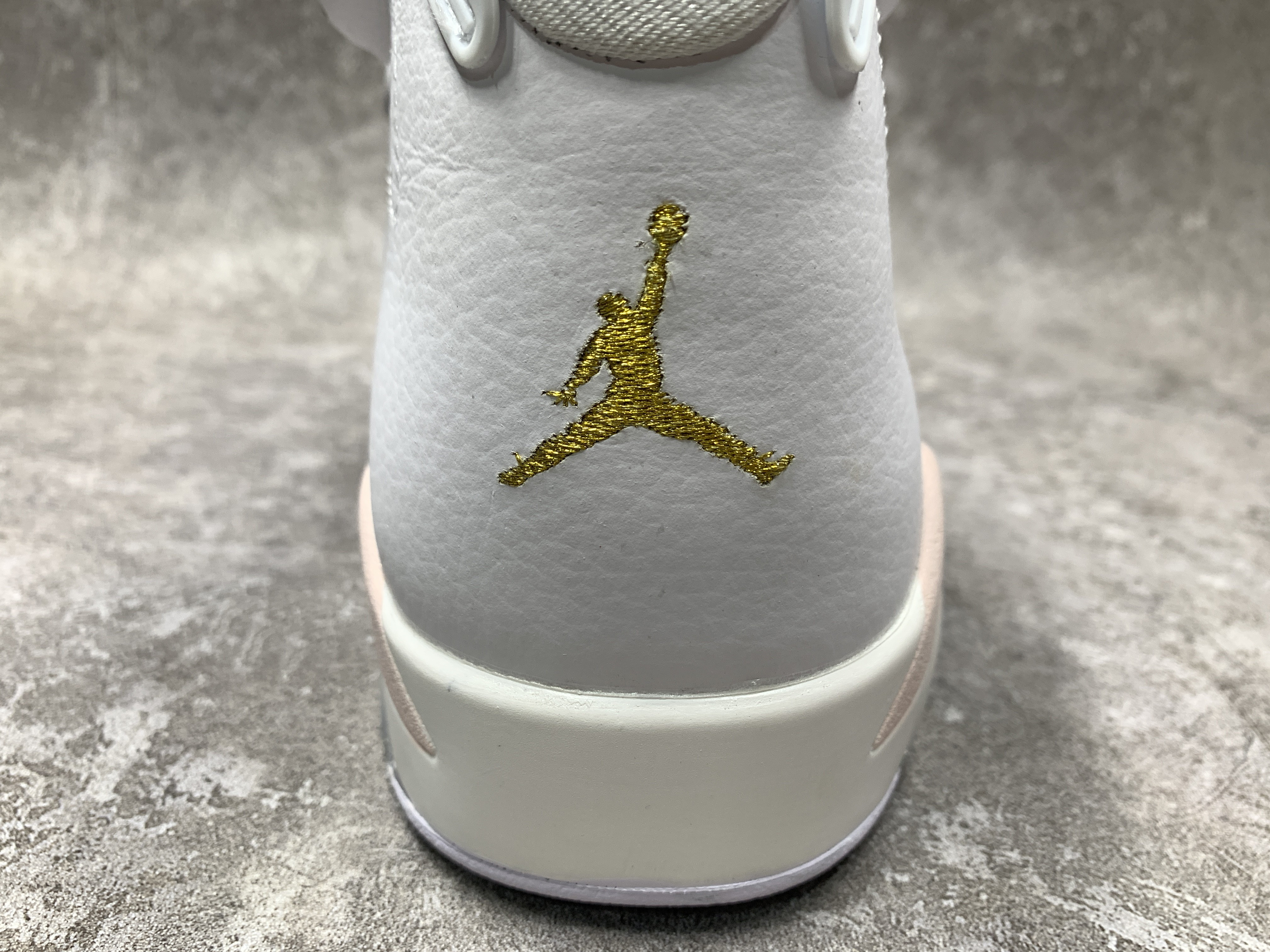 Air Jordan 6 Retro