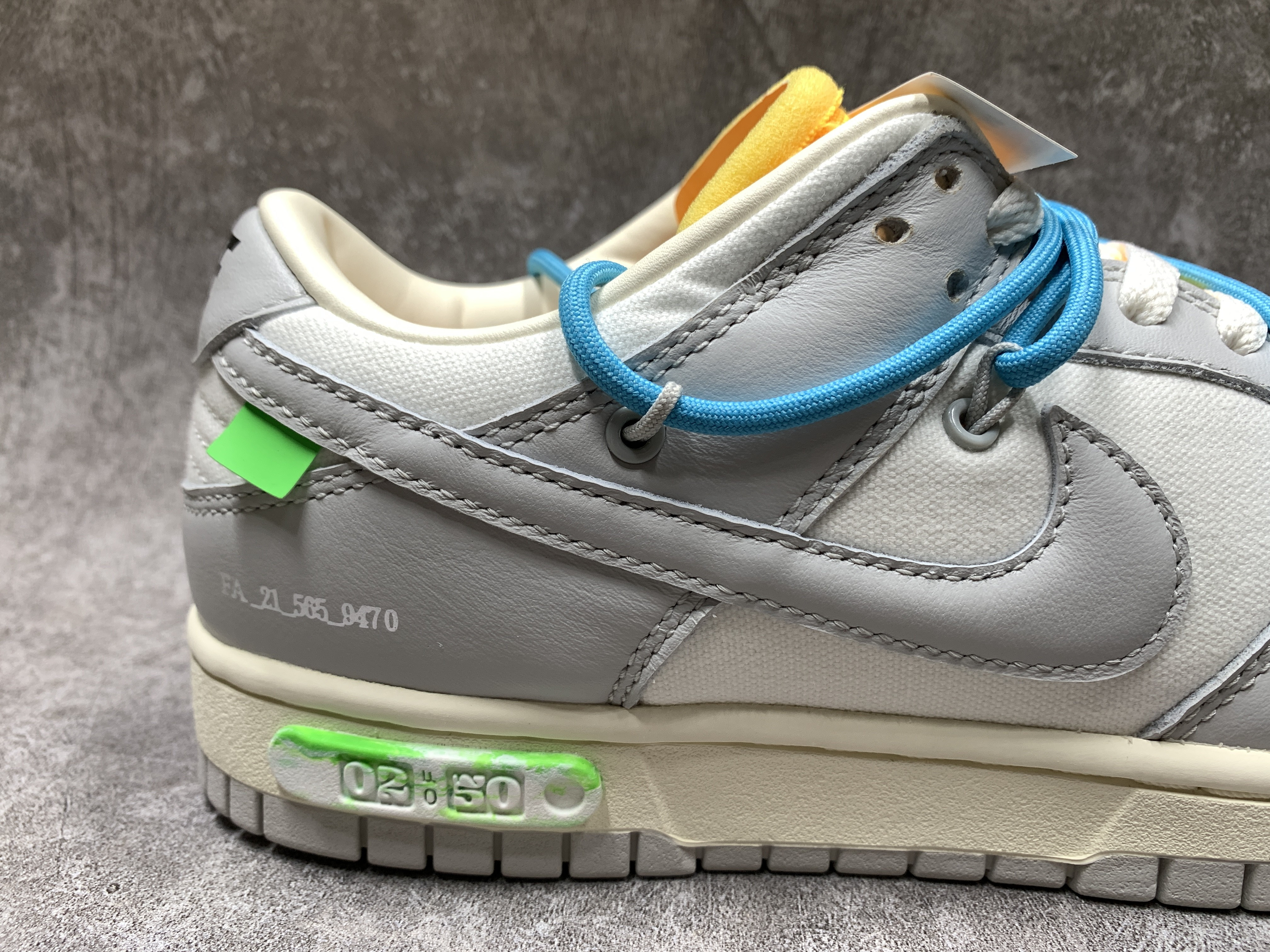 Off-White x Nike Dunk Low 02 of 50