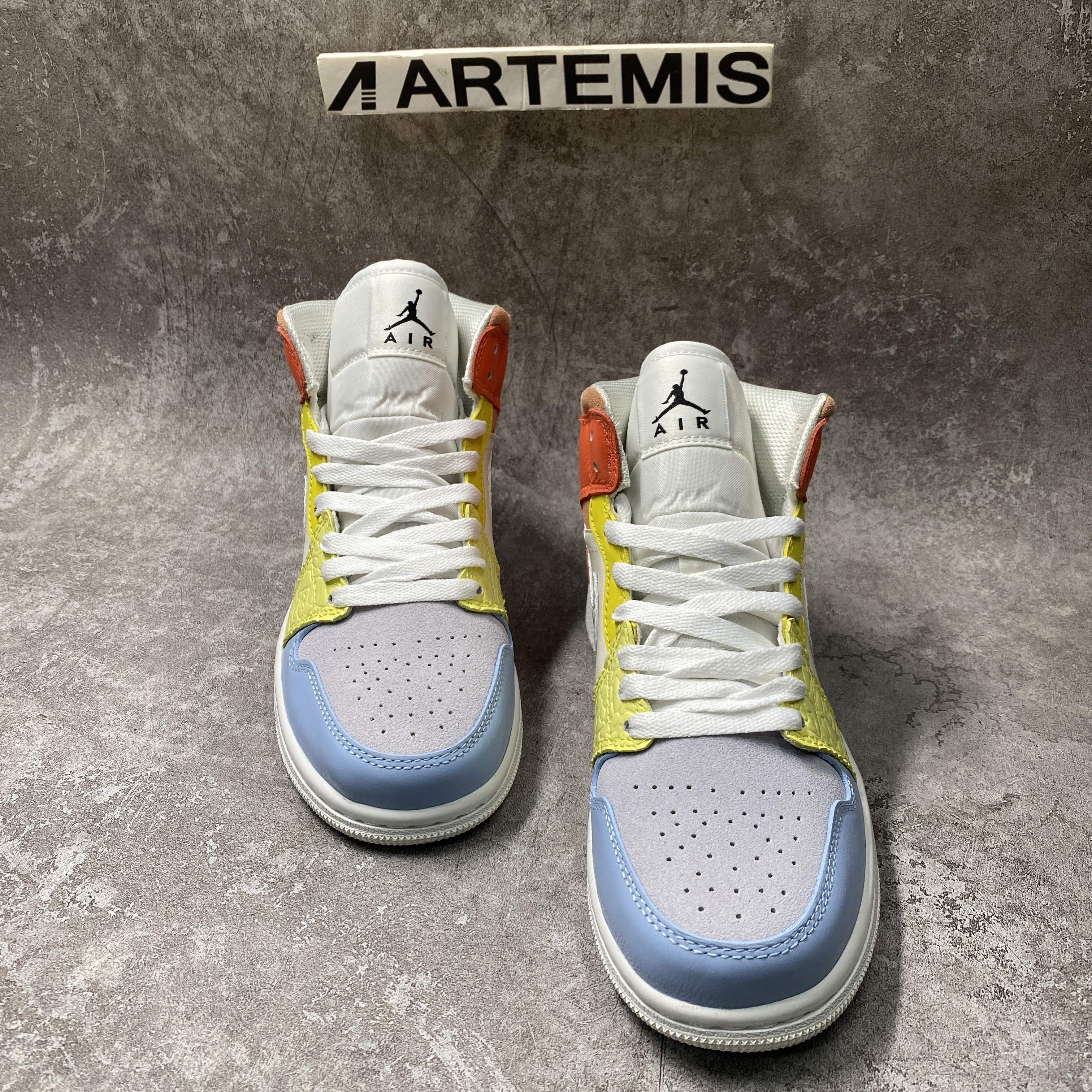 air jordan 1 mid to my first C0a*h