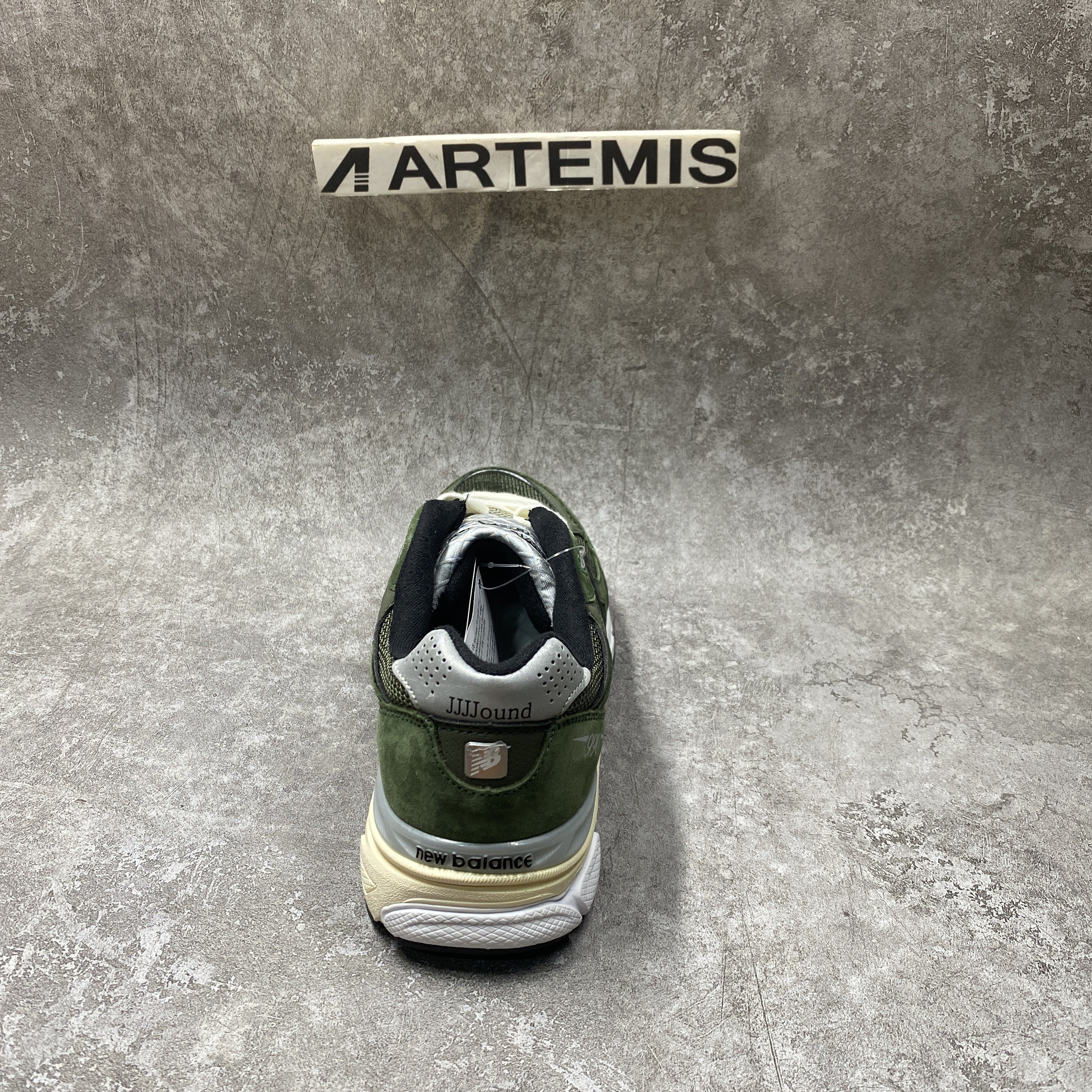 new Ba1an*e 990v3 jjjjound olive