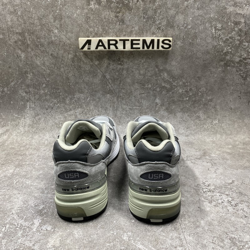 new Ba1an*e 992 grey